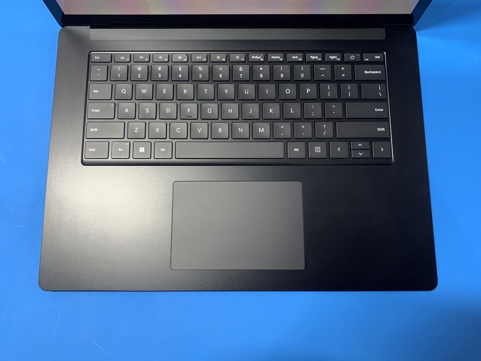 Microsoft Surface Laptop 5 Core i7 2.69GHz 16GB DDR5 510GB SSD IrisXE 1979 NO OS