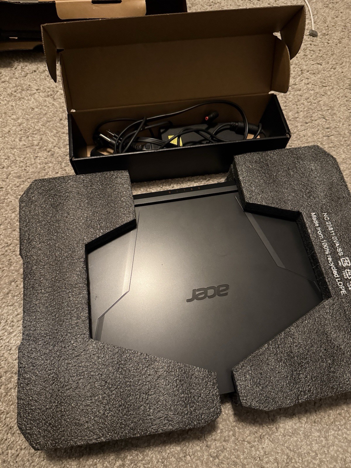 Acer Nitro 5 17.3″ FHD i7-11800H 16GB 1TB SSD RTX 3050 Ti Black