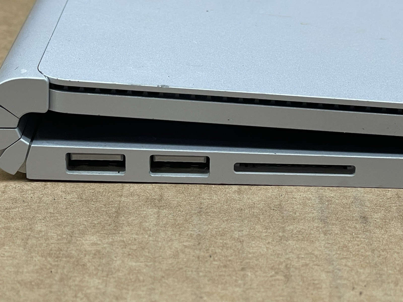 Surface Book 2 Intel Core i5-7300U@2.71GHz 8GB RAM 256GB SSD Windows 11 Pro