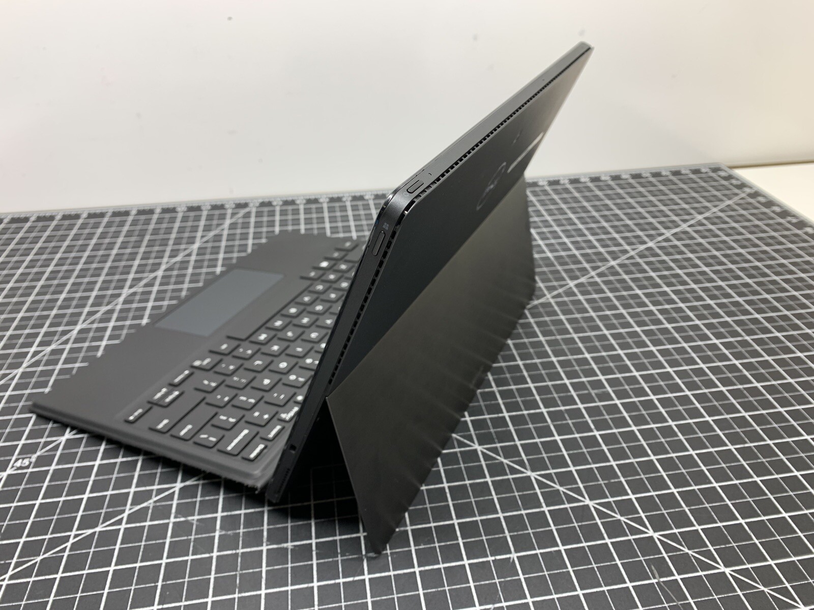 DELL Latitude 5285 2-in-1 Intel i7 7th Gen | 16GB RAM, NO SSD | Broken | #P99