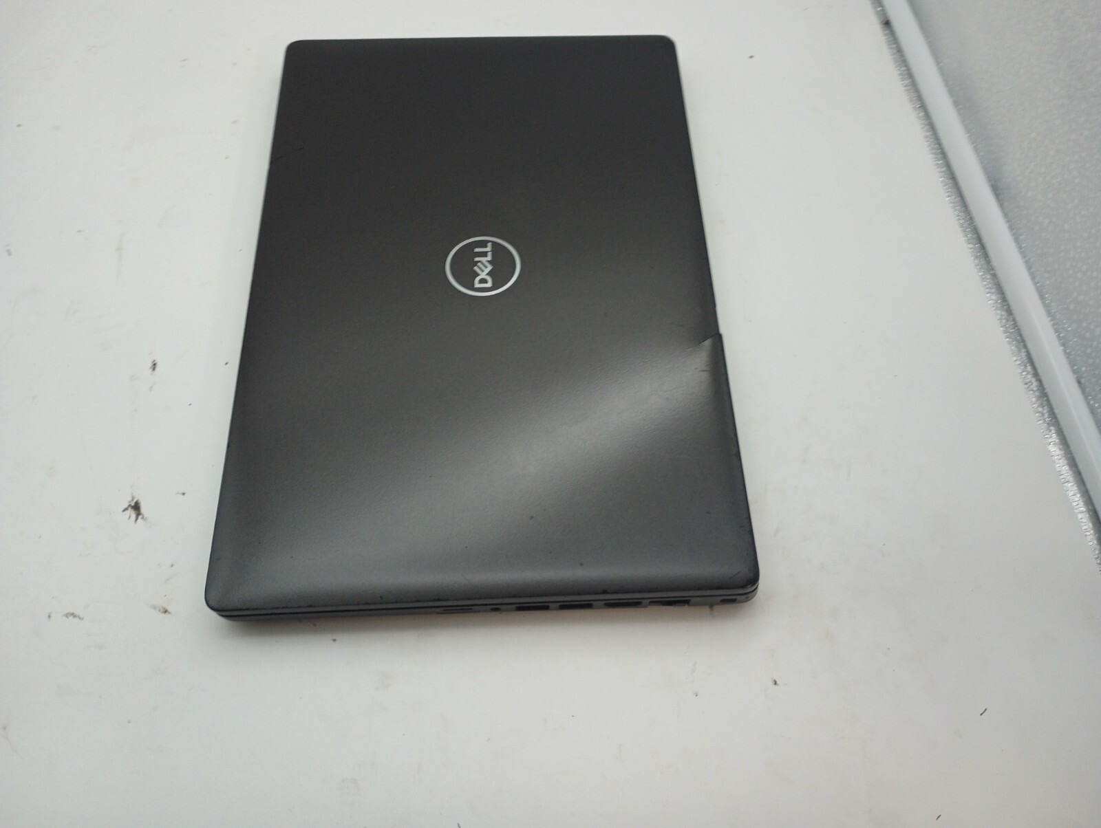 7312Latitude 5400 w/charger.i5 8th gen(4 cores).8GB.128GB m.2″.14″FHD.W11 Pro