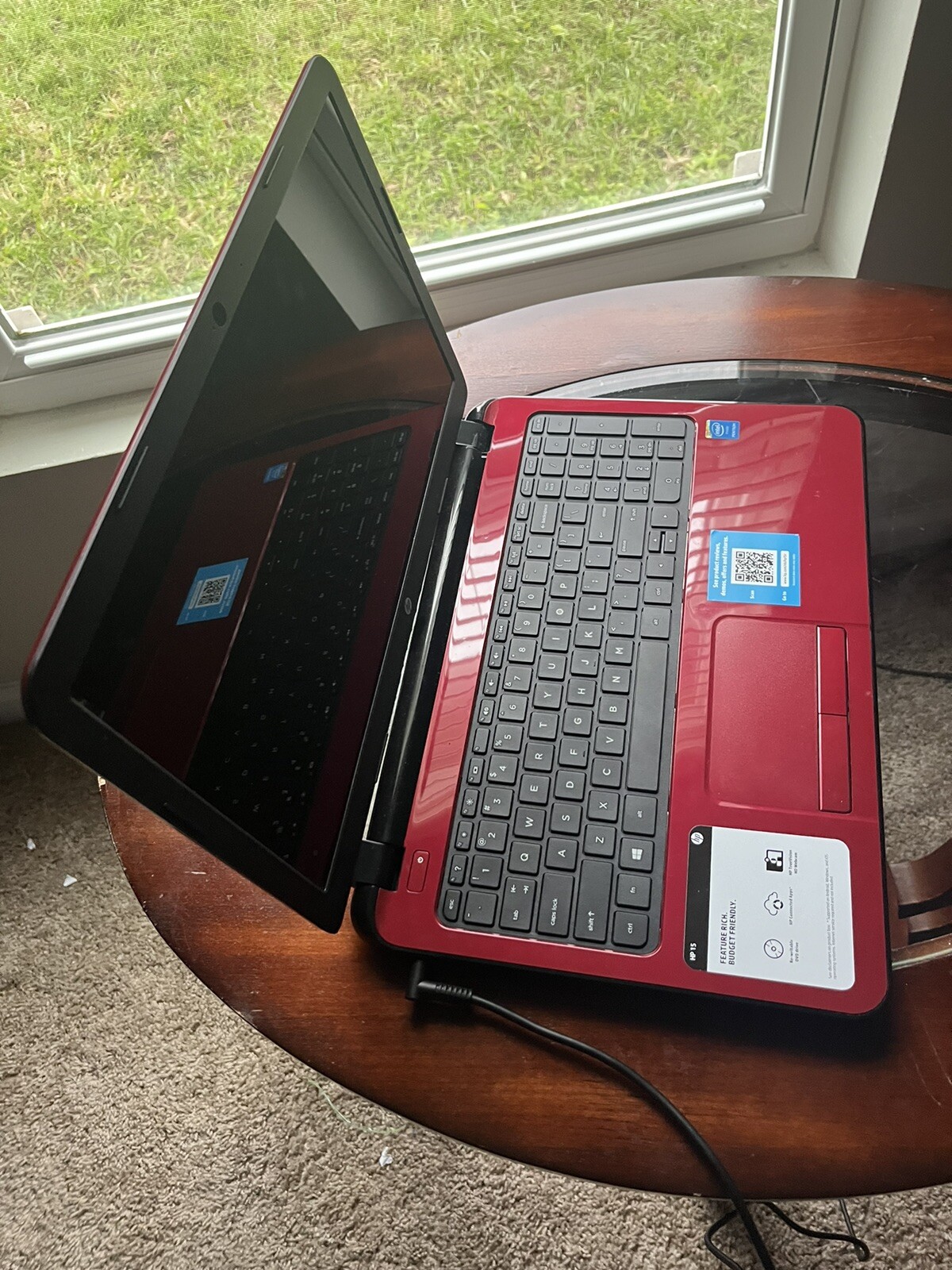 HP 15-FD0083WM 15″ 128GB SSD Intel Pentium N200 1.1GHz 4GB RAM) Laptop – Red