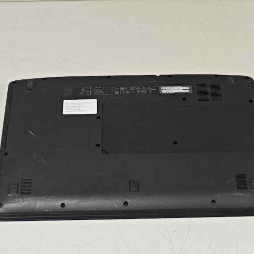 Acer Aspire ES1-523-23P3 Laptop – E1-7010, Radeon R2, 4GB RAM, No SSD, 15.6″ HD