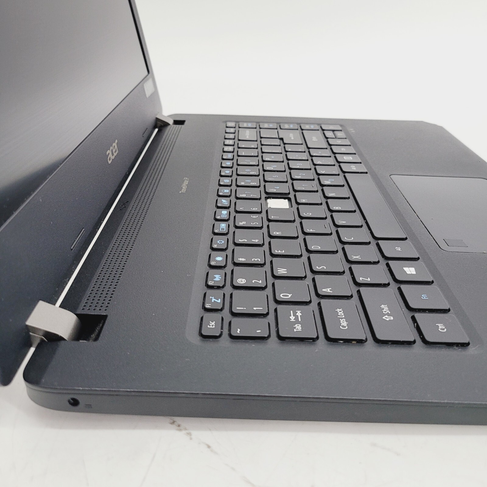 Acer TravelMate P214 i5 8th Gen Core 8GB RAM No HDD 14″ FOR PARTS