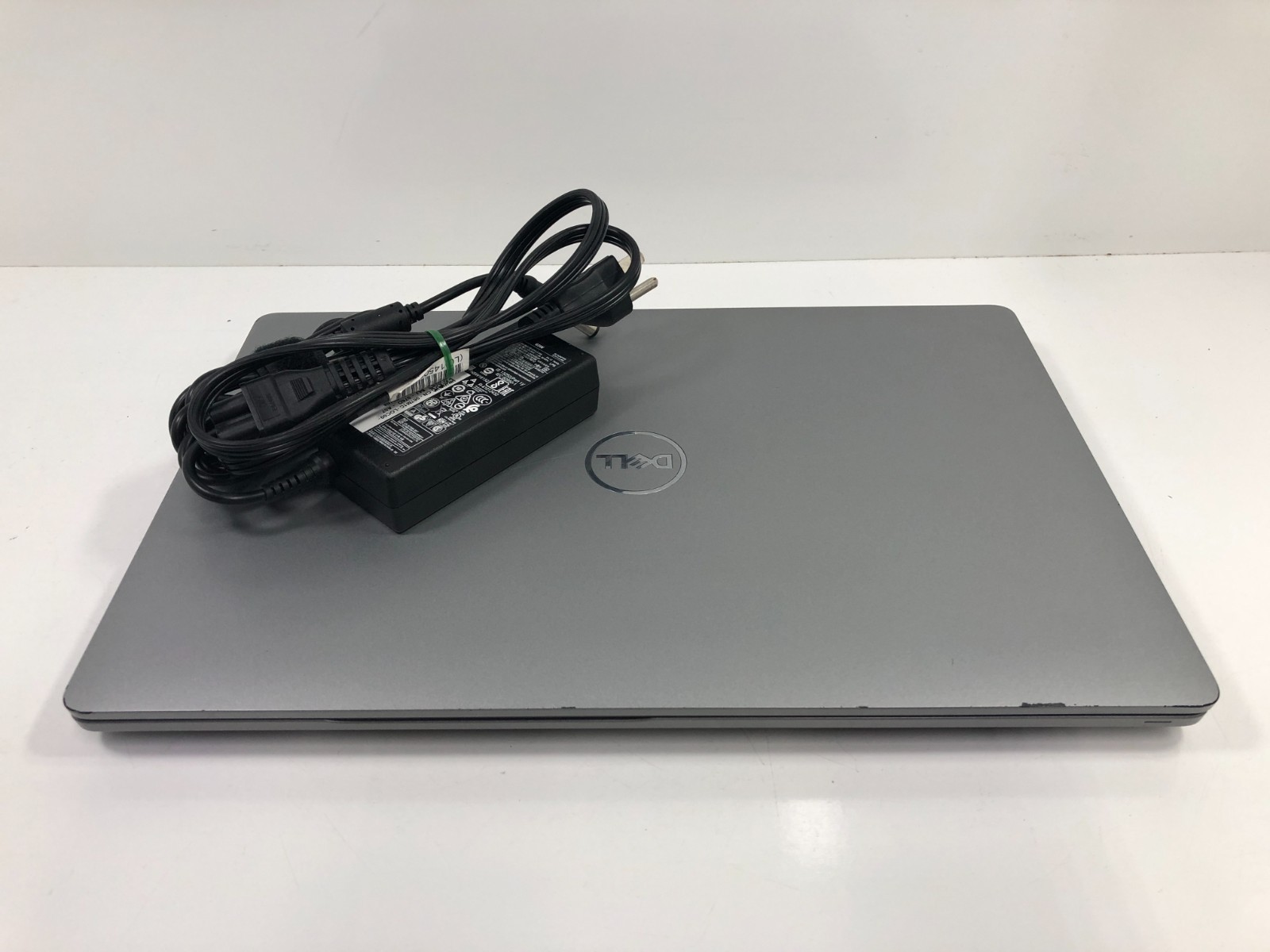 Dell Precision 3551, 15.6″, i7-10850H, 2.7GHz, 16GB, 512GB NVMe, Windows 11