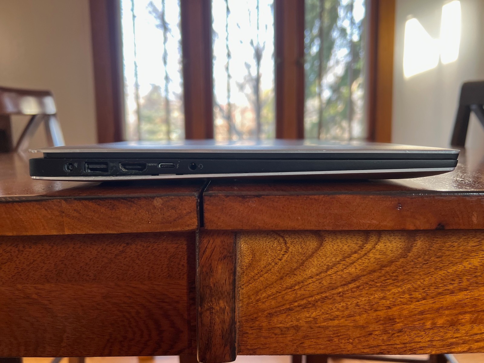 Dell XPS 15 9560 15.6″ i5-7300HQ GTX 1050 8GB RAM 256GB SSD Windows10