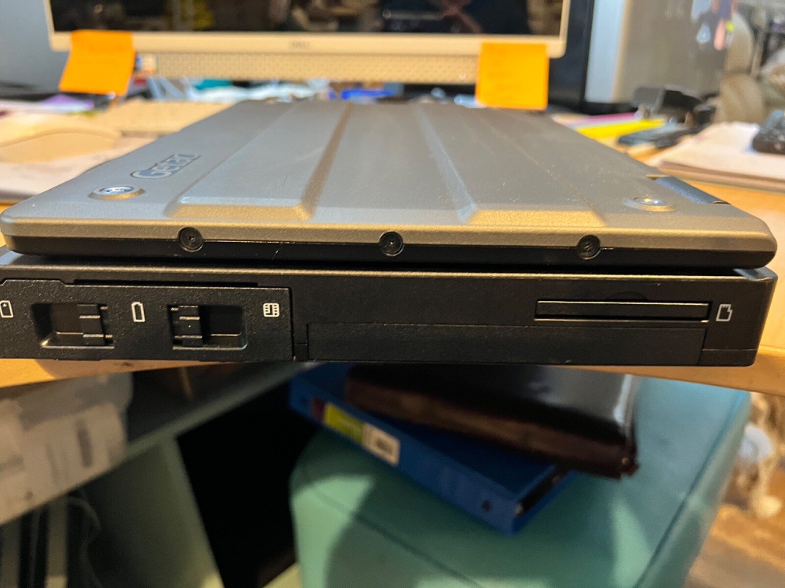 14″ GETAC S400G3 Rugged Laptop I5-4210M 4th gen. CPU no OS includes HD & caddy