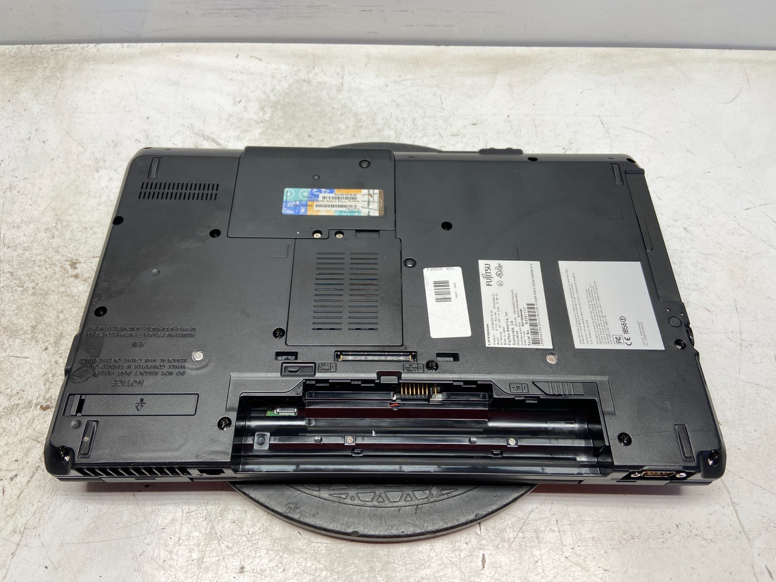 Fujitsu LifeBook E752 Intel i5-3340M 2.7GHz 4 GB NO HDD