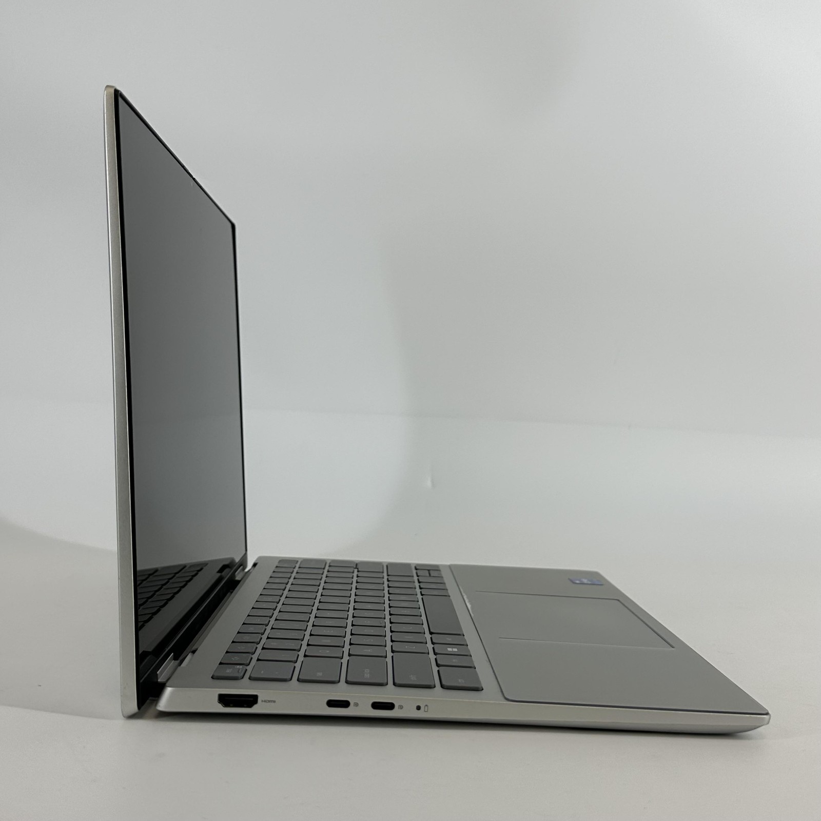 Dell Inspiron 7420 (2-in-1) 14 Silver FHD+ 1.7 GHz i7-1255U 16GB 512GB SSD Good