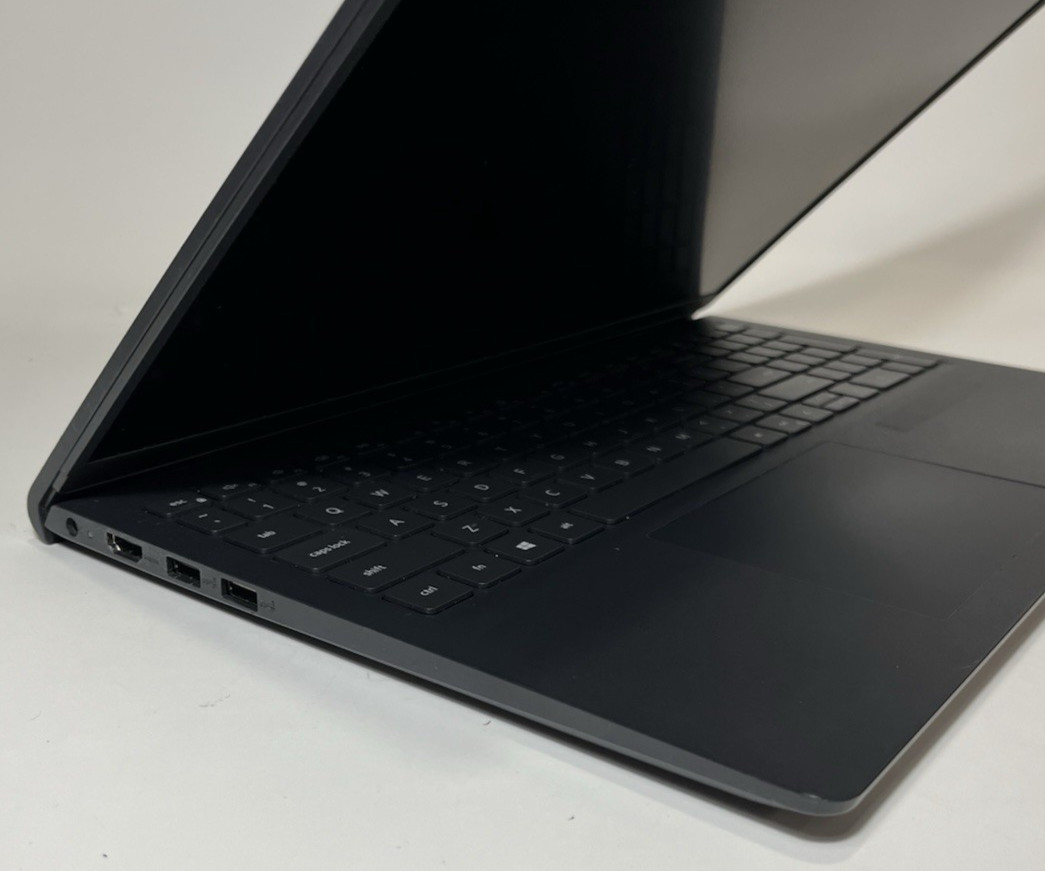 Dell Inspiron 15 3511 Intel i3-1115G4 @3.0GHz 8GB RAM – 256GB NVMe – W11P – A/C