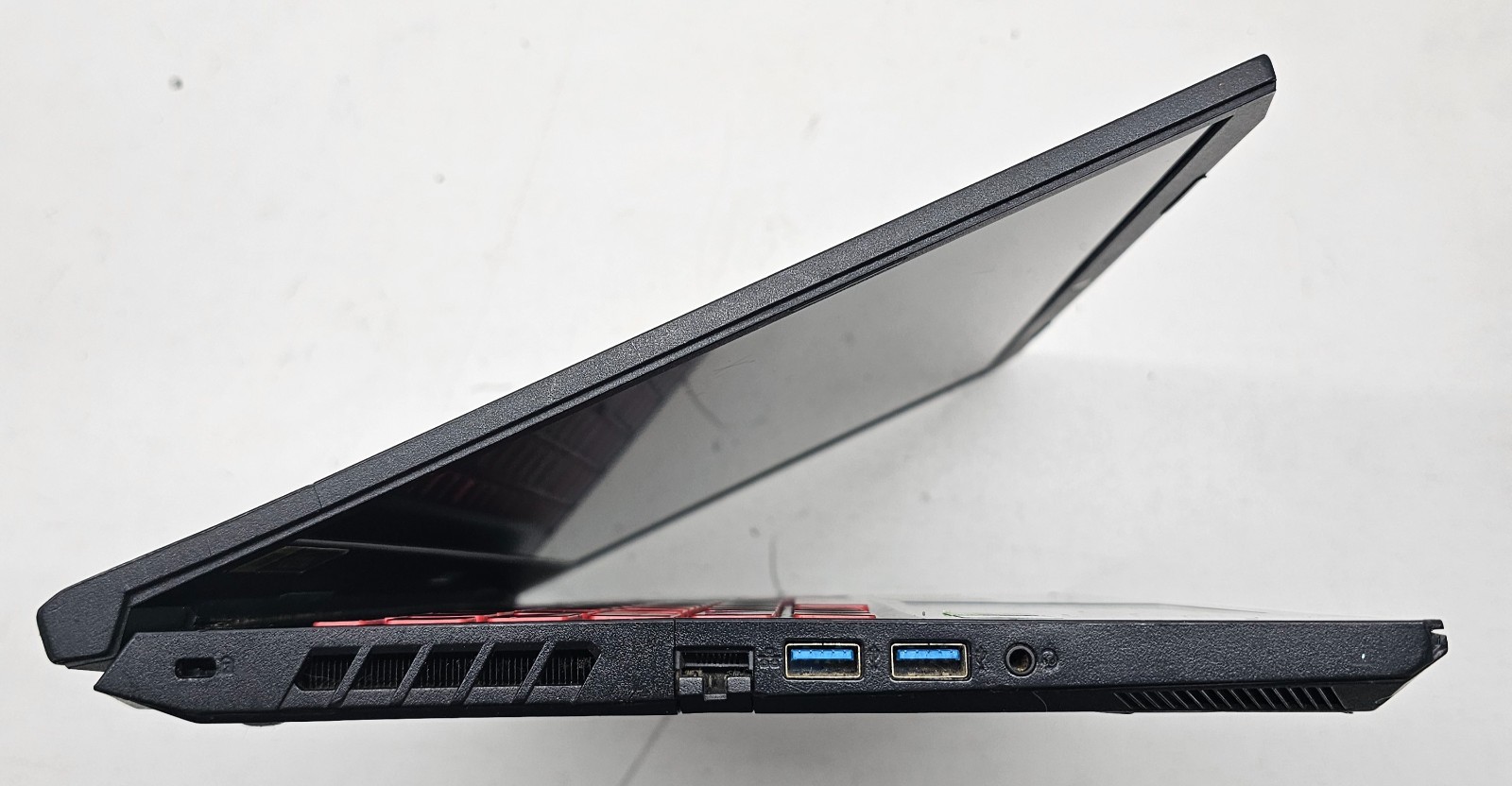 Acer Nitro 5 AN515-55-54Q0 Laptop Intel Core i5-10300H 8GB Ram NO HD/OS (FL)