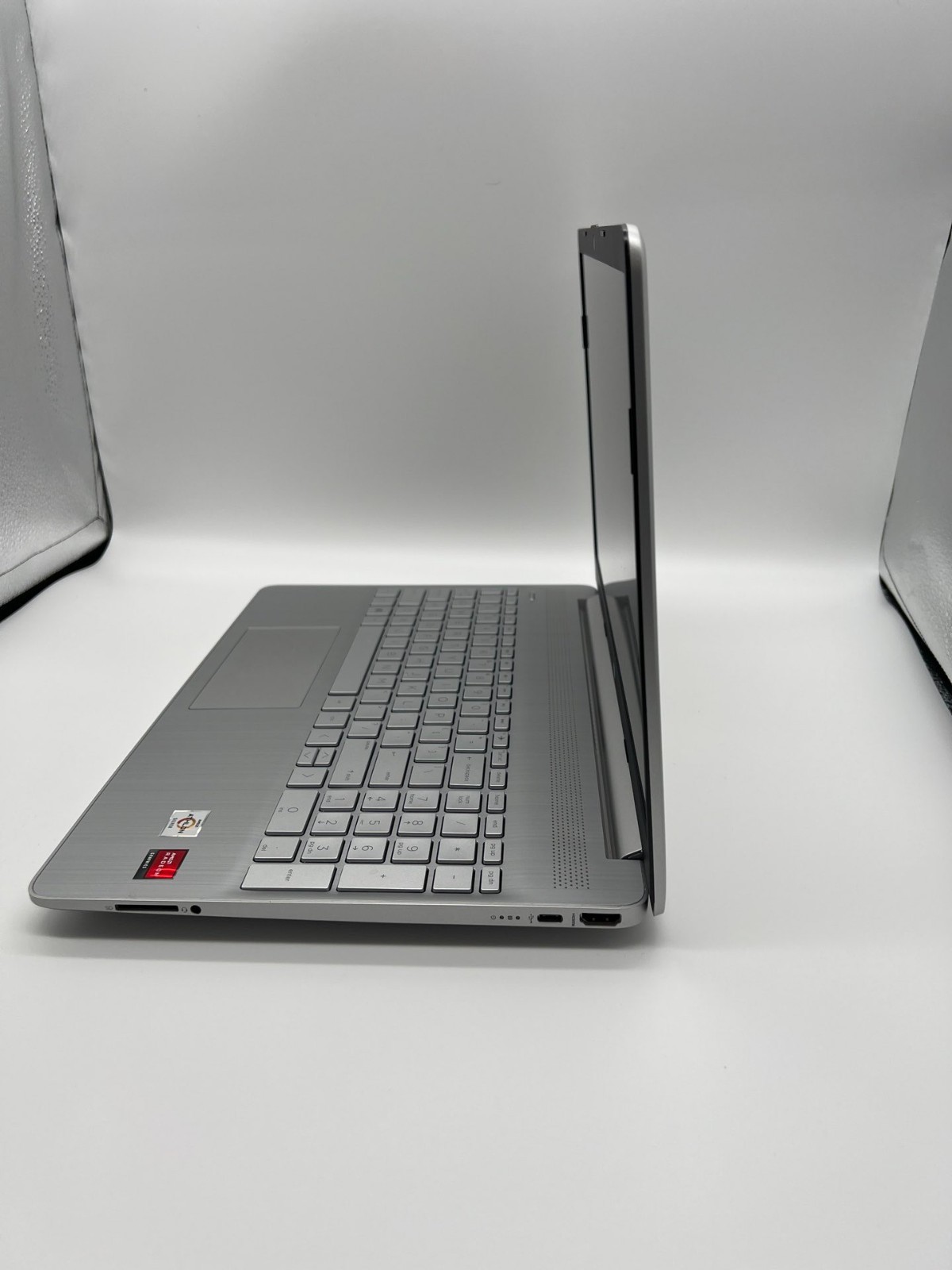 HP 15.6″ Athlon 3050U 4GB 128GB SSD Win10 S Mode battery issue
