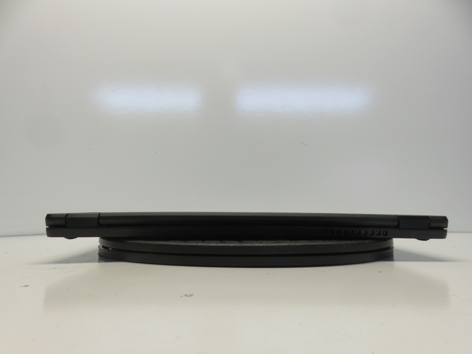 Fujitsu LifeBook U749 Intel i5-8365U 1.6GHz 4 GB NO HDD No Batt