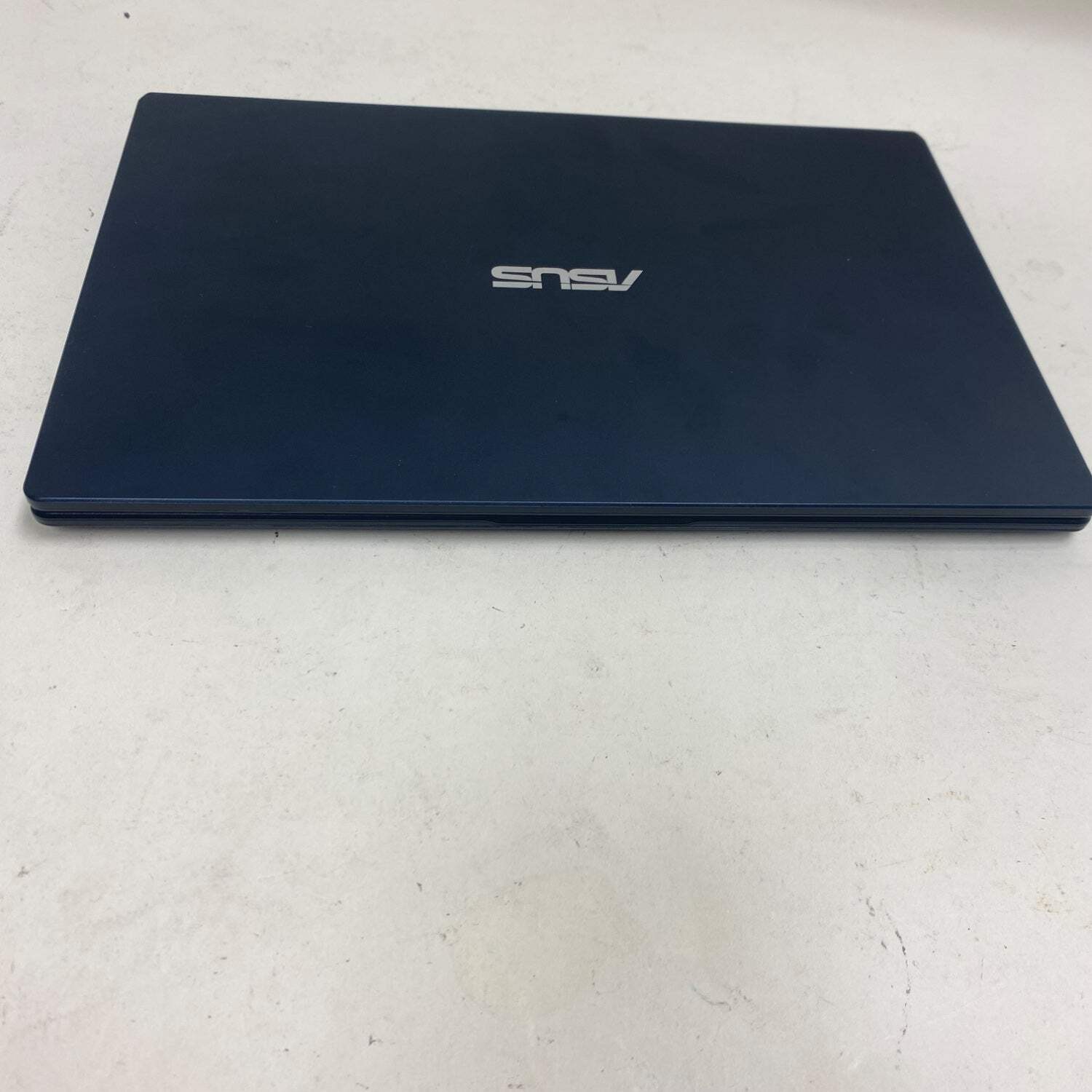 Asus Vivobook Go 14 E410K 14″ Pentium Silver N6000 1.1GHz 4GB RAM 128GB SSD