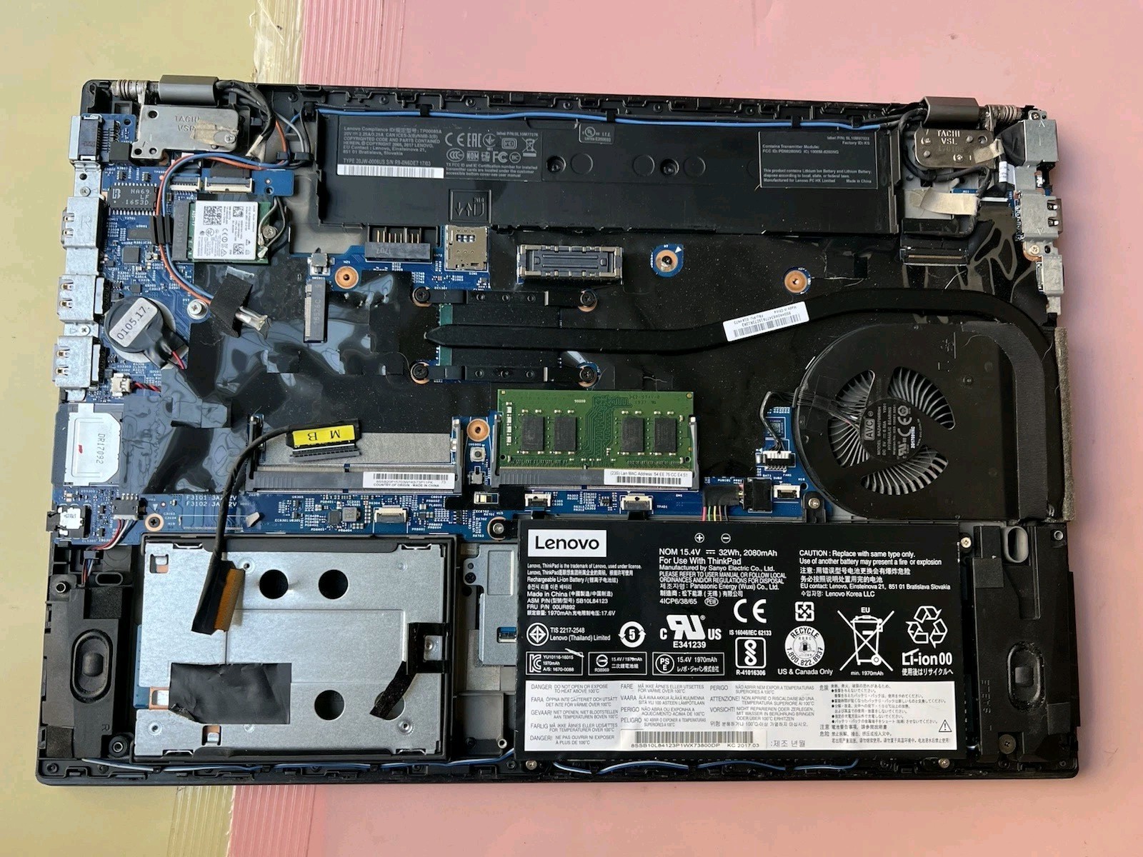 LENOVO THINKPAD T570 Core i5-6300U 8GB RAM 0GB HDD WEBCAM PARTS