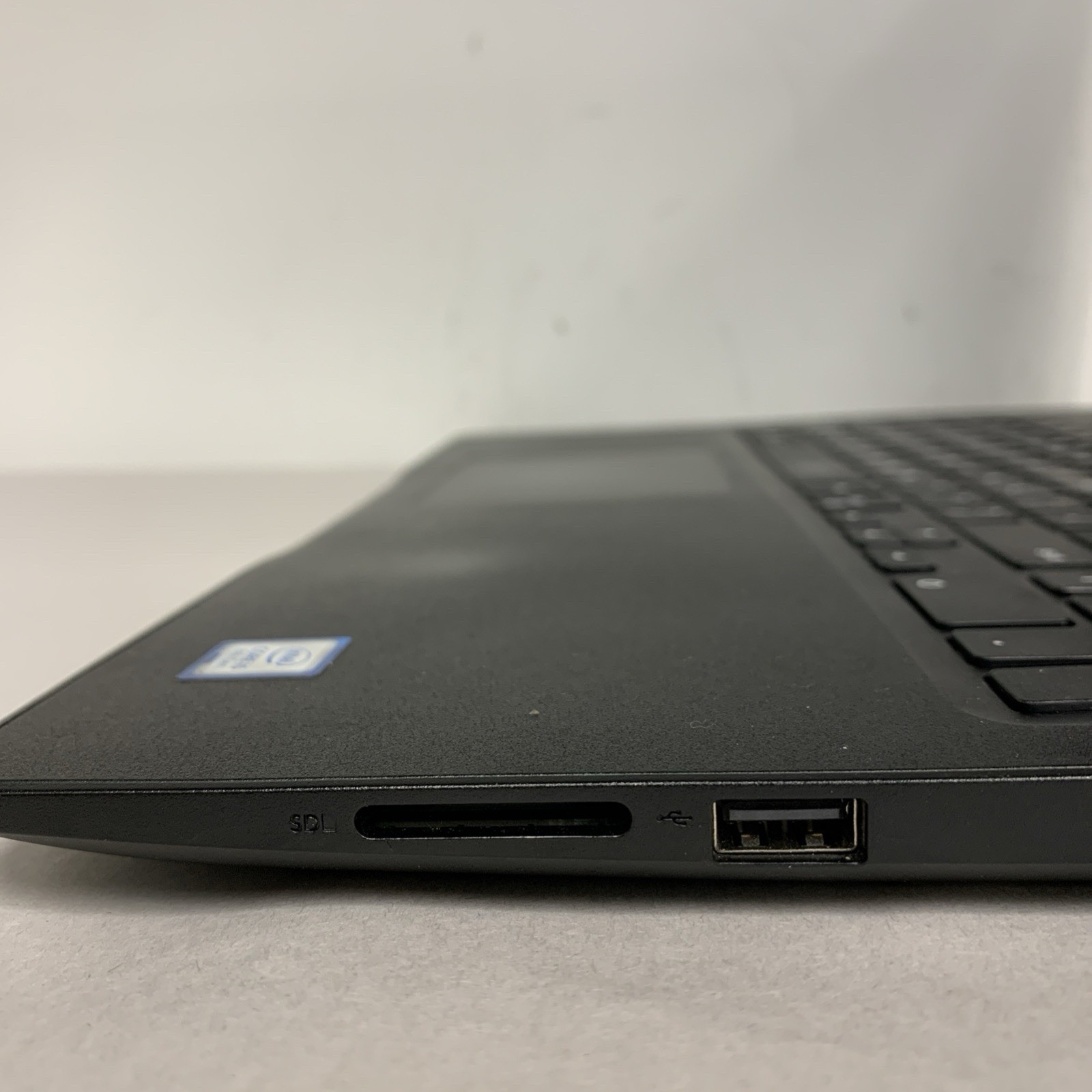 Dell Latitude 3590 15.6″ Core i5-8250U 8GB RAM 512GB HDD Win11 Pro