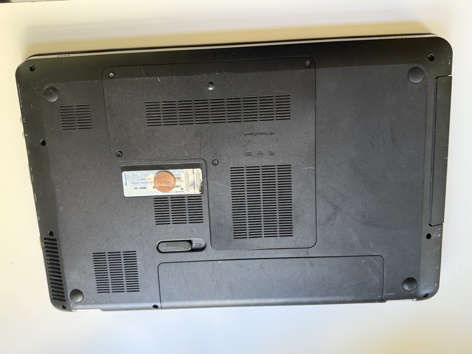 HP Pavilion DV6-3230US 15.6″ – i3-370M@2.4GHz Aluminum Argento Stream Laptop