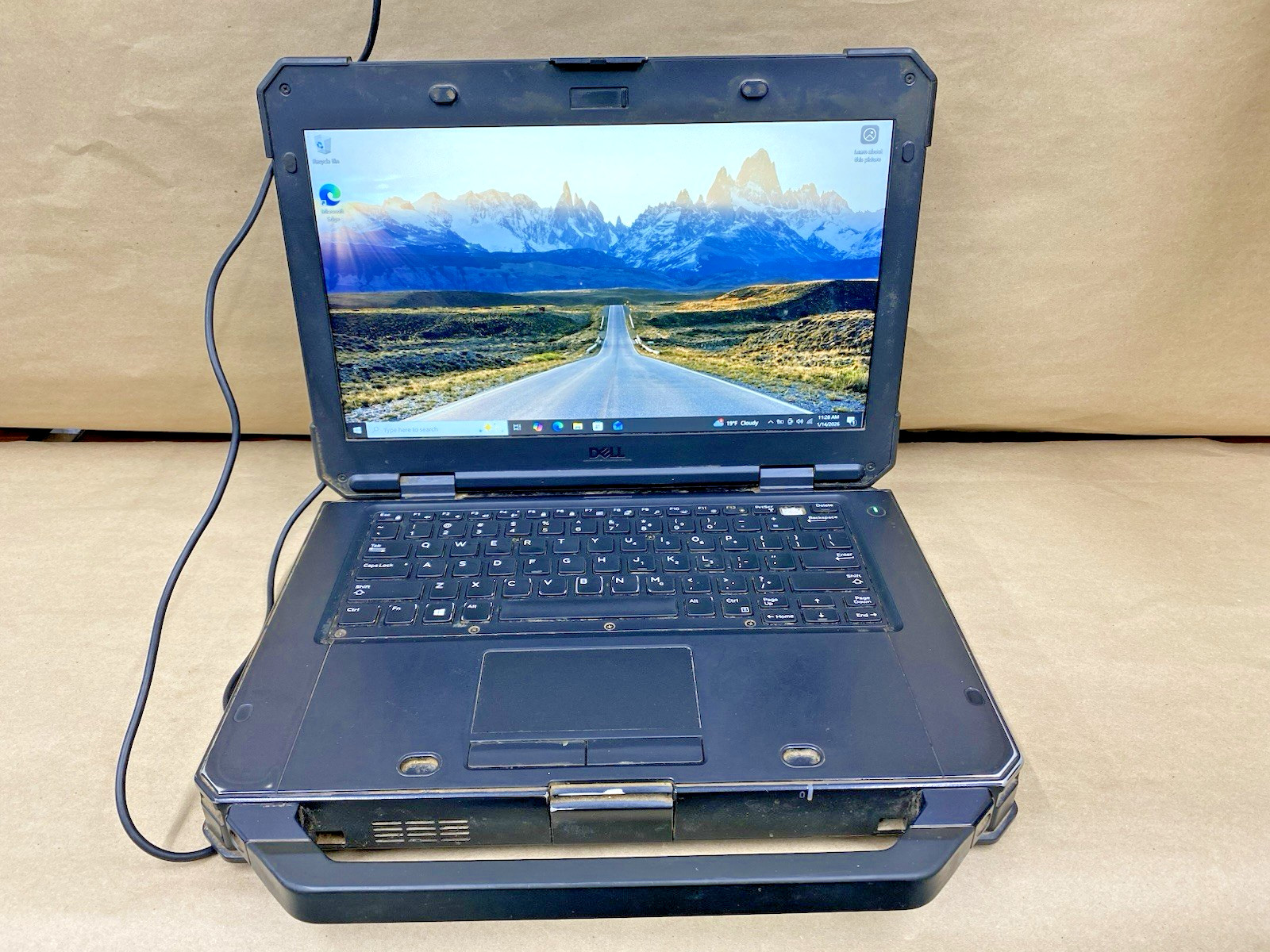 Dell Latitude 5424 Rugged – 14″ FHD – i5-8350U – 16GB – 256GB – Win 10 – READ