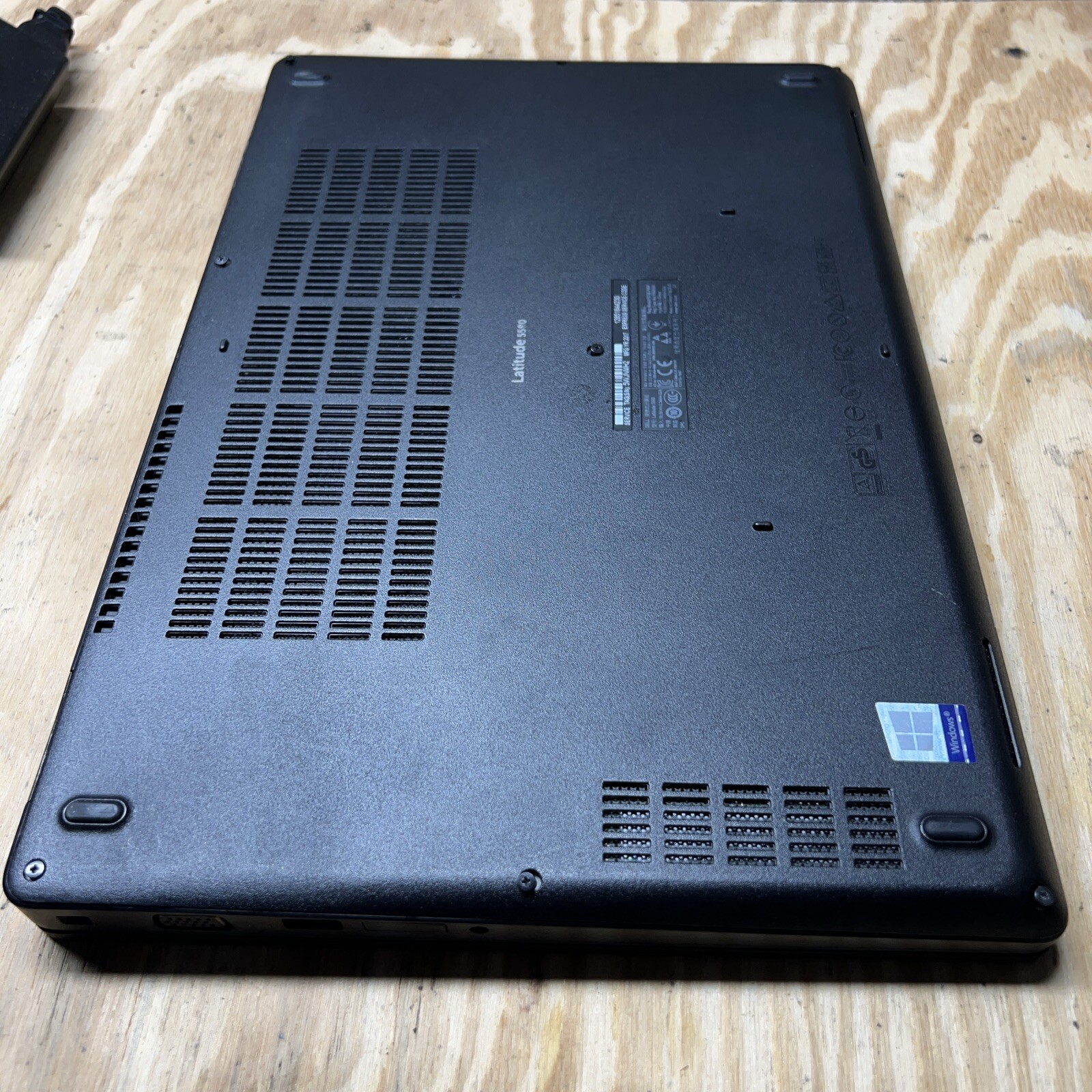 Dell Latitude 5580 i5-7440HQ 2.8GHz 16GB 16GB WIN 11 PRO 15″ Laptop. Read