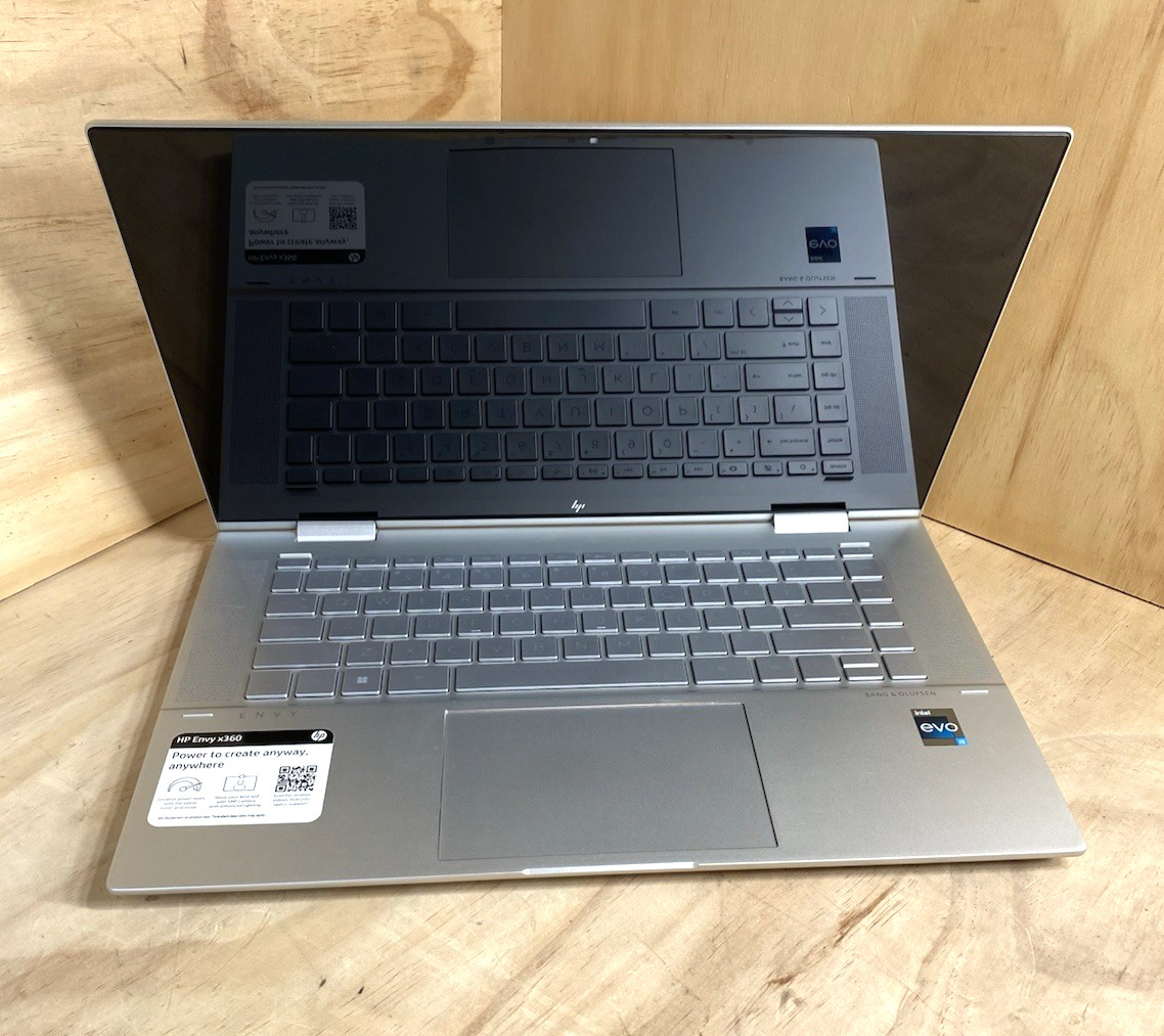 HP ENVY x360 2-in-1 15-ew0013dx 15″ i5-1235U@1.3GHz/16GB RAM/256GB SSD/W11H/READ