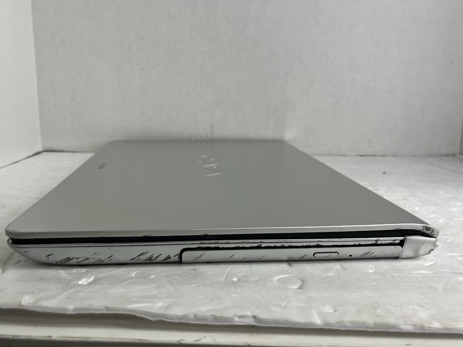 Sony VAIO Fit 15 i3-3227U 128GB 1.90GHz- TOUCHSCREEN- Japanese/English keyboard