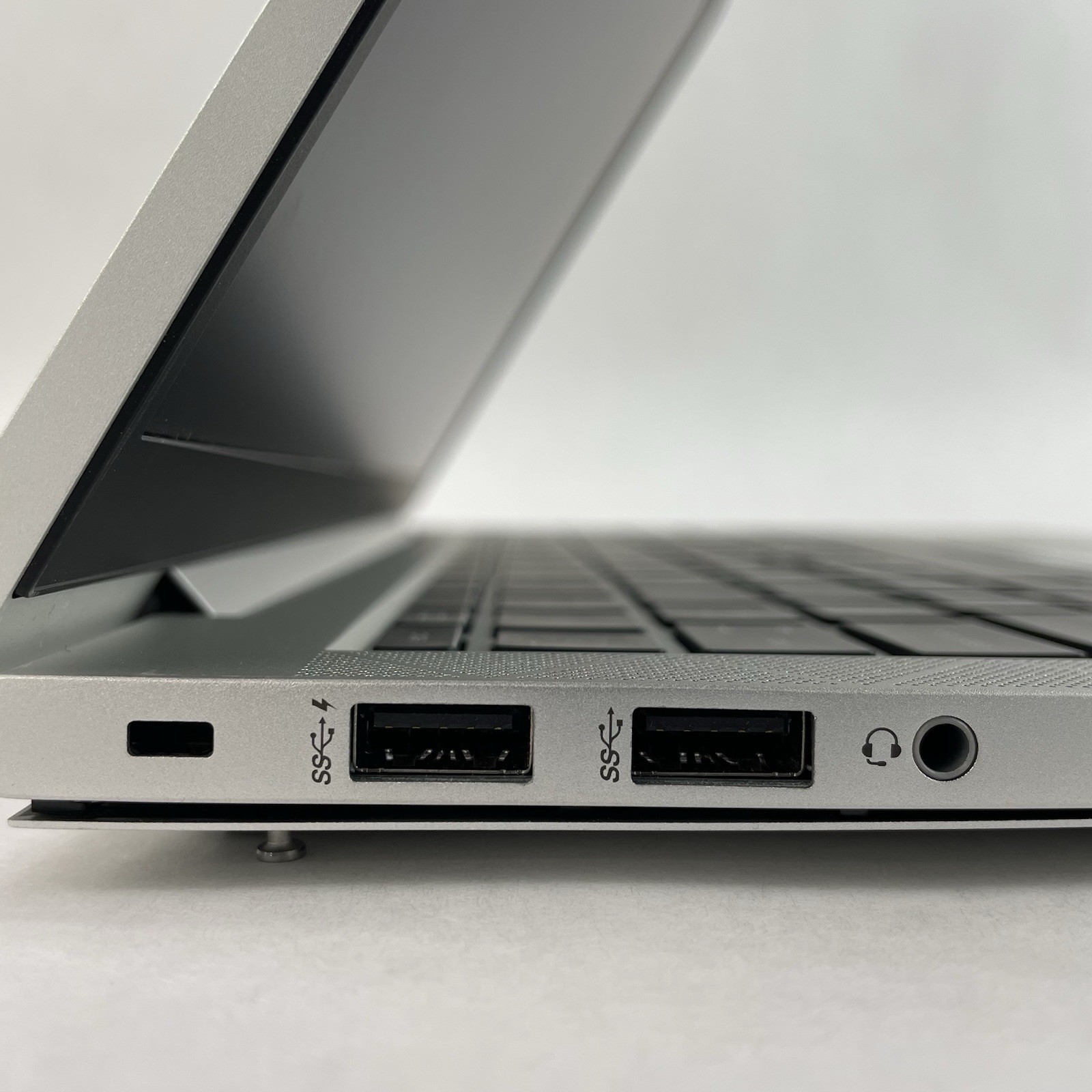 HP MT46 14″ AMD Ryzen 3 Pro 4450U 2.50 GHz 8 GB RAM No SSD/OS/AC