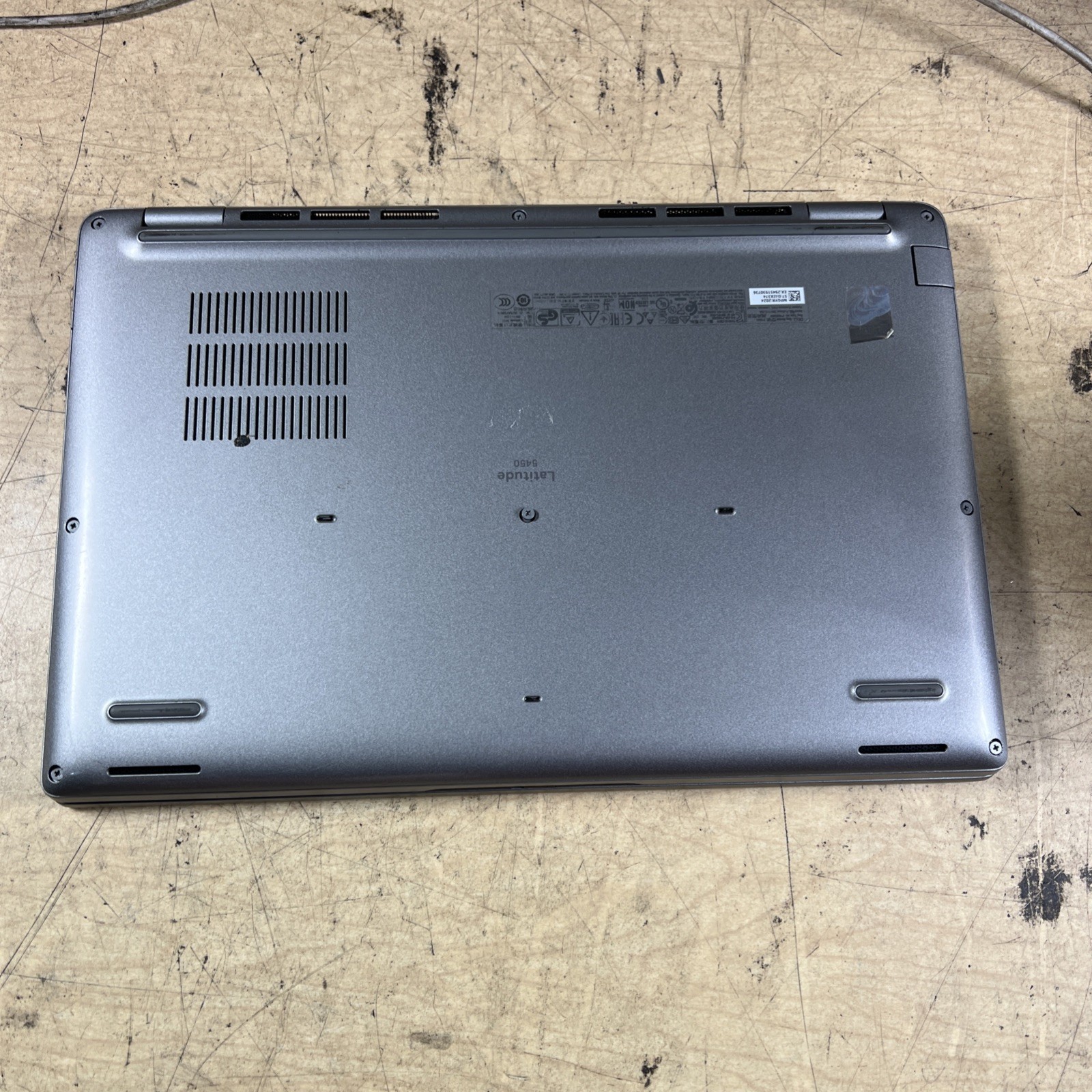 DELL LATITUDE 5450 INTEL CORE ULTRA 5 135U 16GB RAM