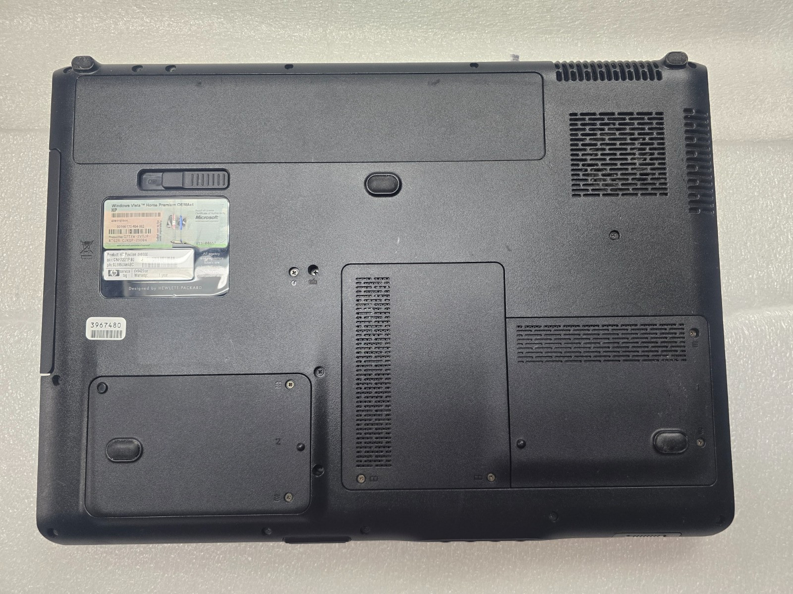 HP Pavilion dv9000 17″ Laptop Windows 7 AMD Turion 64 x2 &2 GB RAM Installed