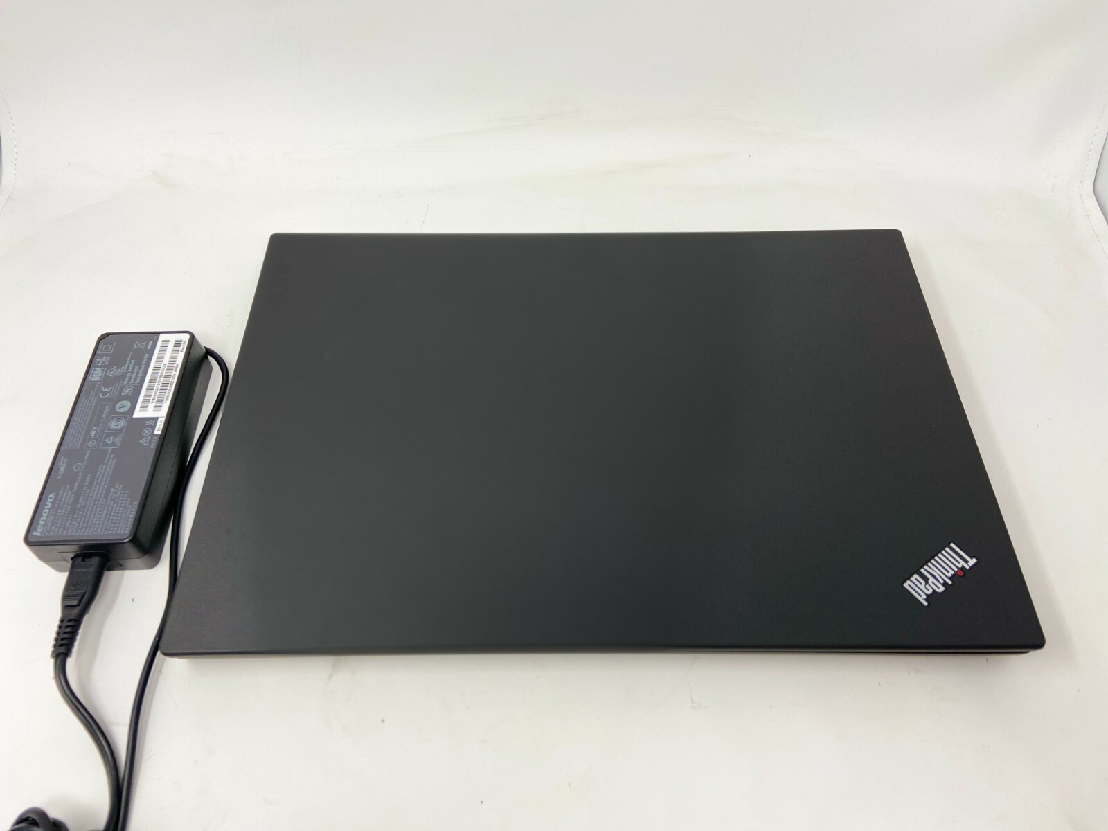 Lenovo ThinkPad X240 12″ i5-4300u 1.9GHz 8GB 320GB Touch Screen Win 10 Laptop