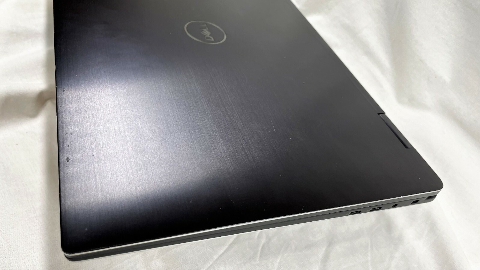 Dell XPS 15 9575 TOUCH 2-in-1 4K ✔i7-8706G ✔1TB SSD ✔16GB Ram ✔Vega GL 4GB ✔W10P