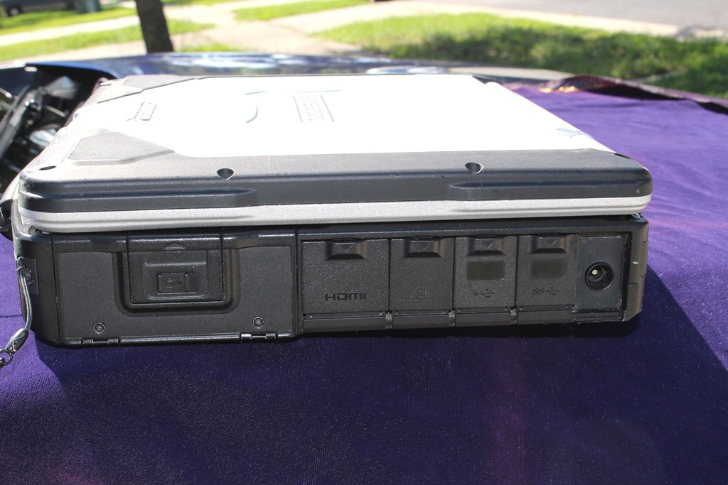 Panasonic tough CF-31 MK4 Core i5 2.7ghZ 16GB 2TB Backlit WIN10PRO64