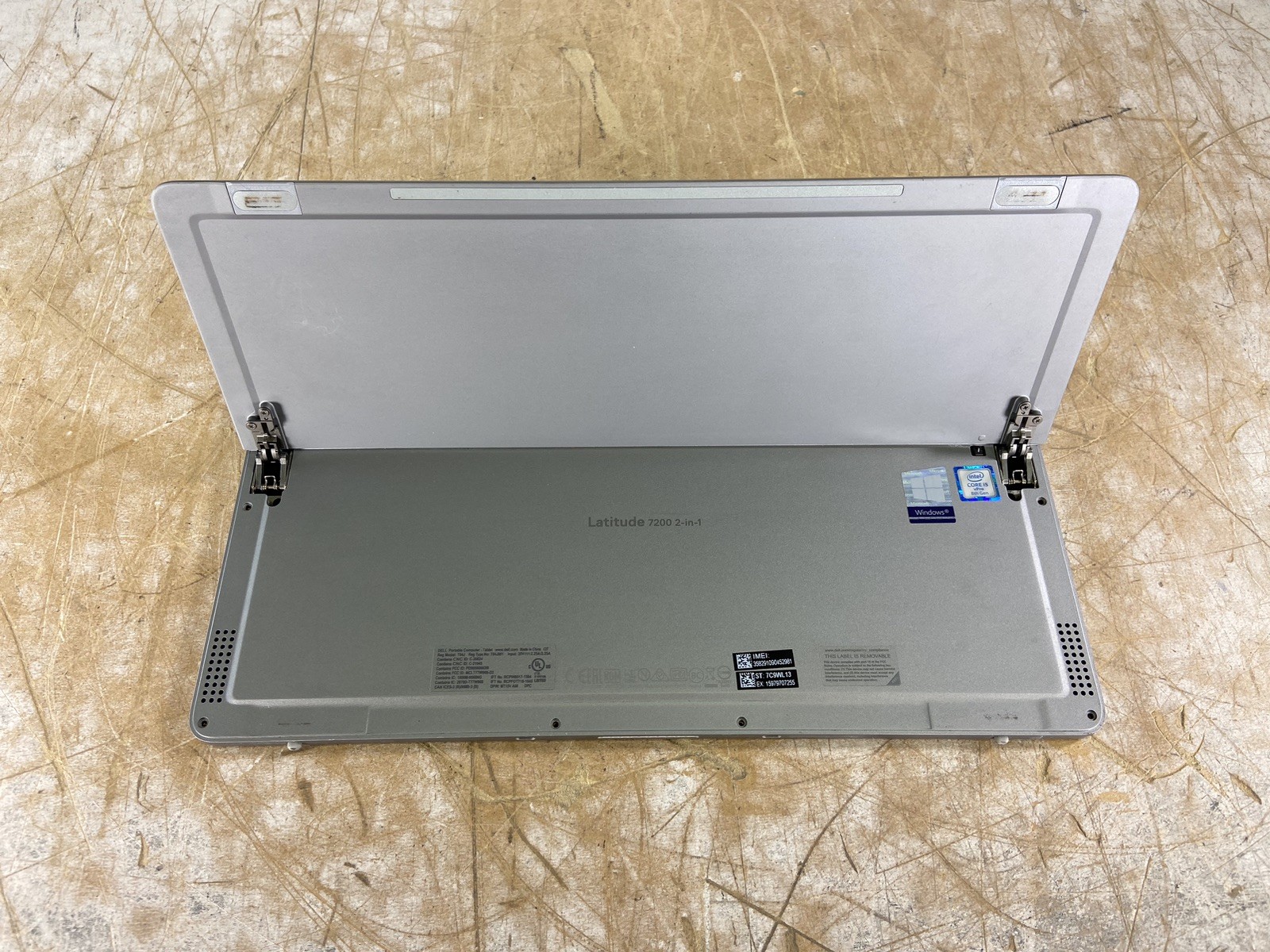 DELL LATITUDE 7200 2-IN-1 i5-8365U @ 1.60GHz, 8GB RAM, NO HDD/OS – (FOR PARTS)