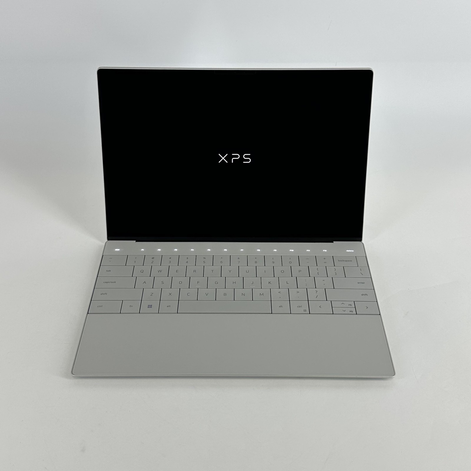 Dell XPS 13 Plus 9320 Silver UHD+ TOUCH 2.1 GHz i7-1260P 16GB 512GB SSD Good