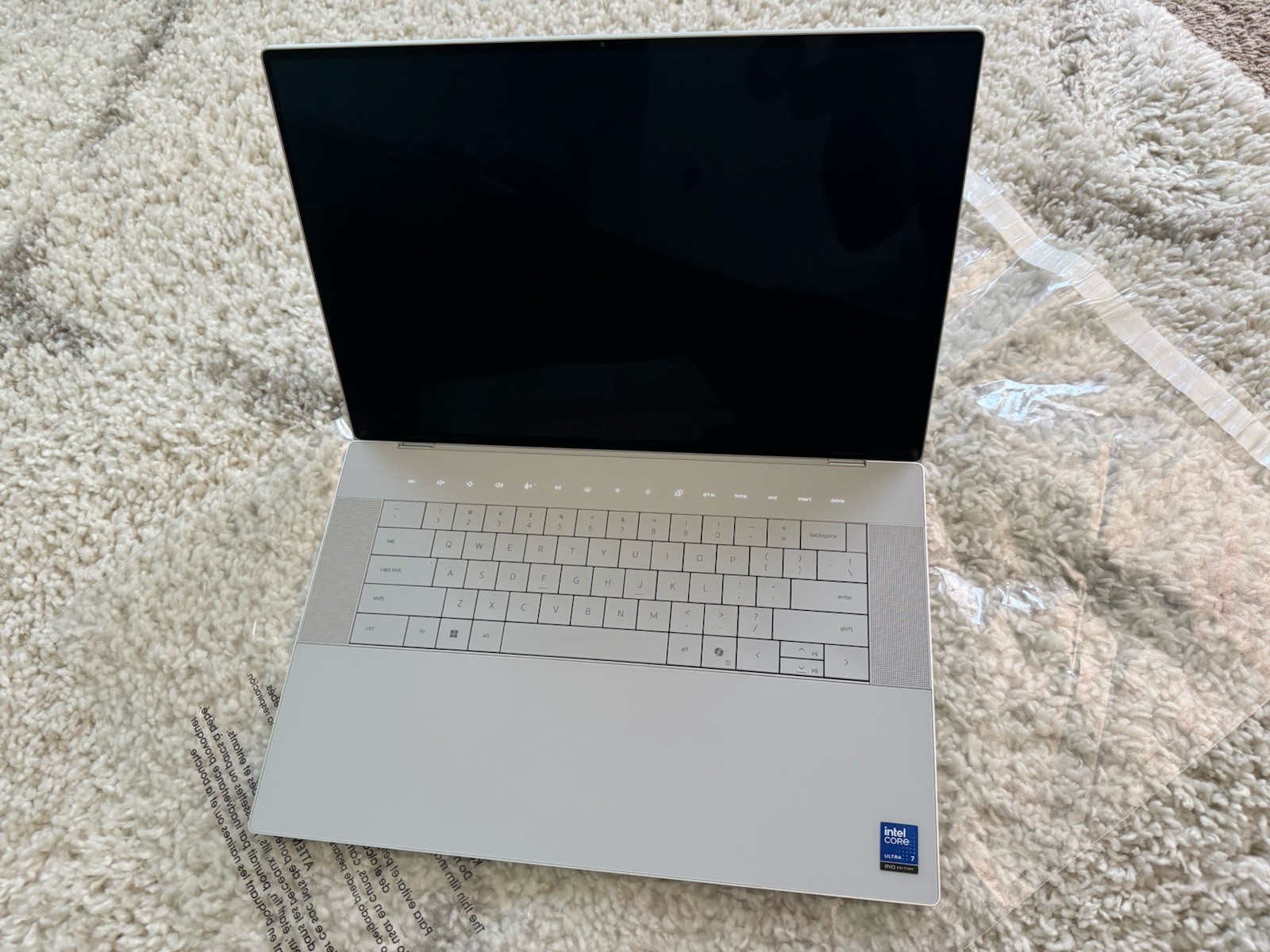 Dell 16 (XPS 16) Premium, 4K OLED Touch, Ultra 7 255H 32GB 1TB RTX 5050