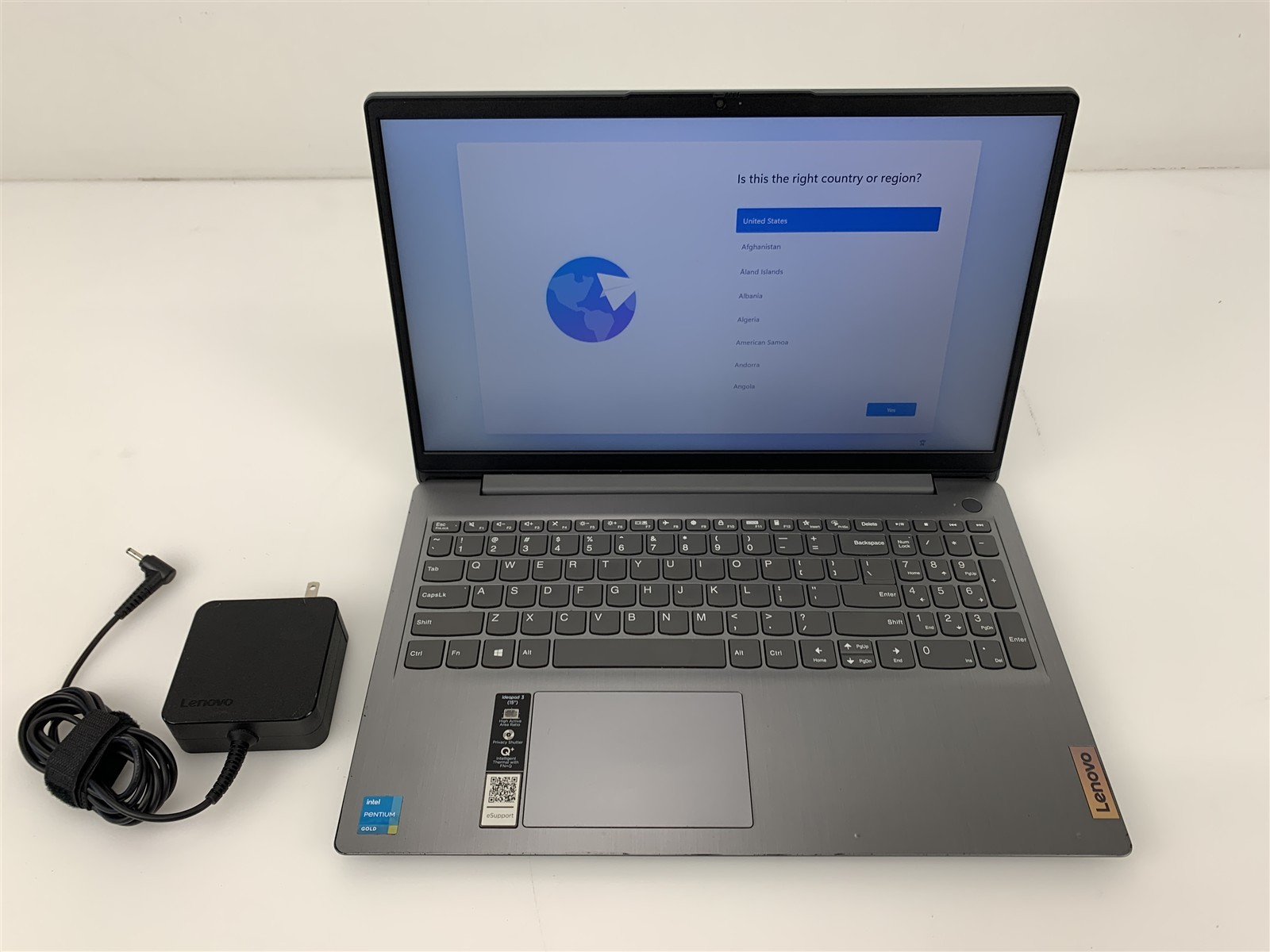 Lenovo IdeaPad 3 15ITL6 Pentium 7505 2.00GHz 8GB RAM 128GB NVMe SSD Win11 Home
