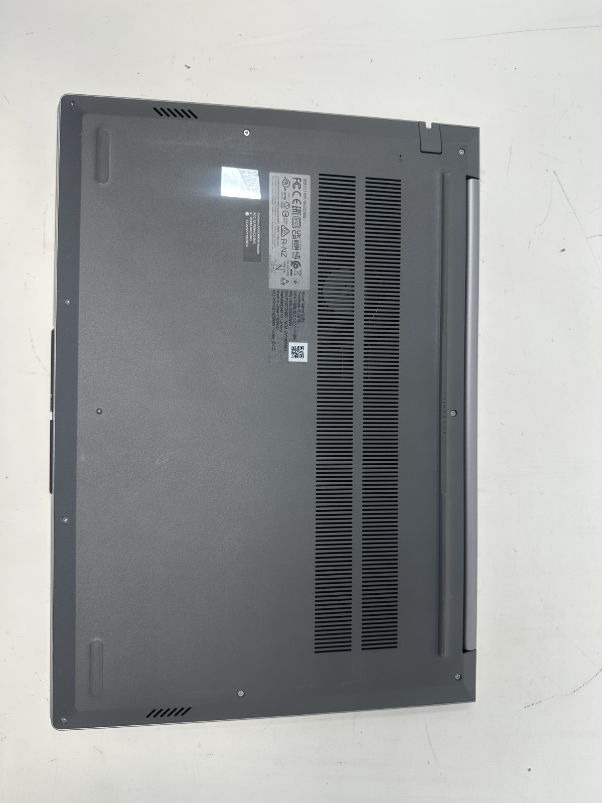 Lenovo Thinkpad 16 g6 IRL Laptop intel i5-1335U 16GB of RAM Win. 11