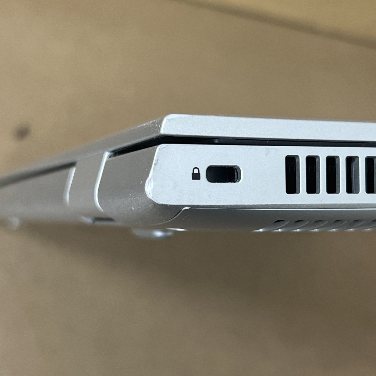HP ProBook 650 G5 i7-8665U 1.9GHz 16GB Ram 256GB SSD – Fair *75% Battery*