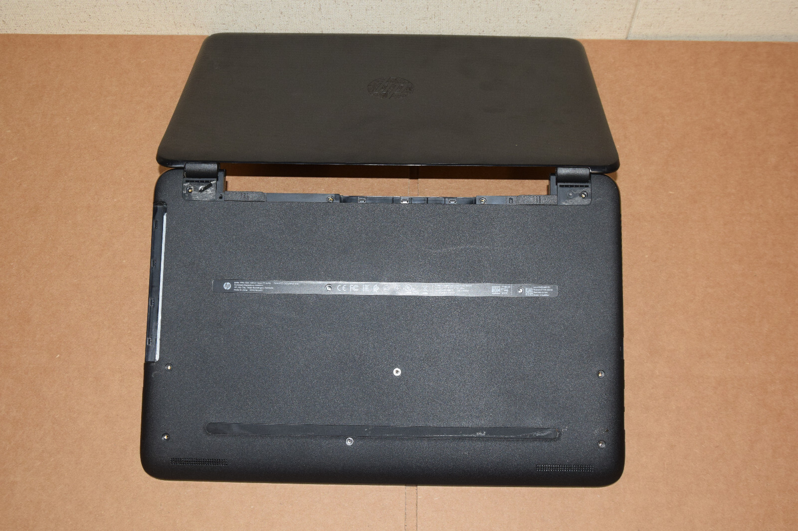 DEAD JUNK HP Pavilion 15-ba009dx 15.6″ Laptop Incomplete AS IS Parts Repair