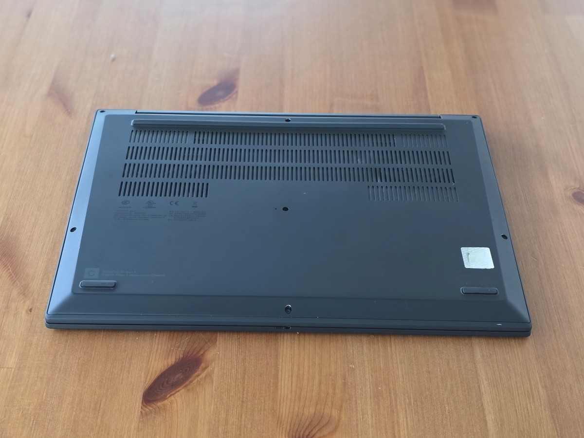 Lenovo ThinkPad P1 Gen 4 i7-11800H 16 2560×1600 16GB 512GB SSD NVIDIA RTX A2000