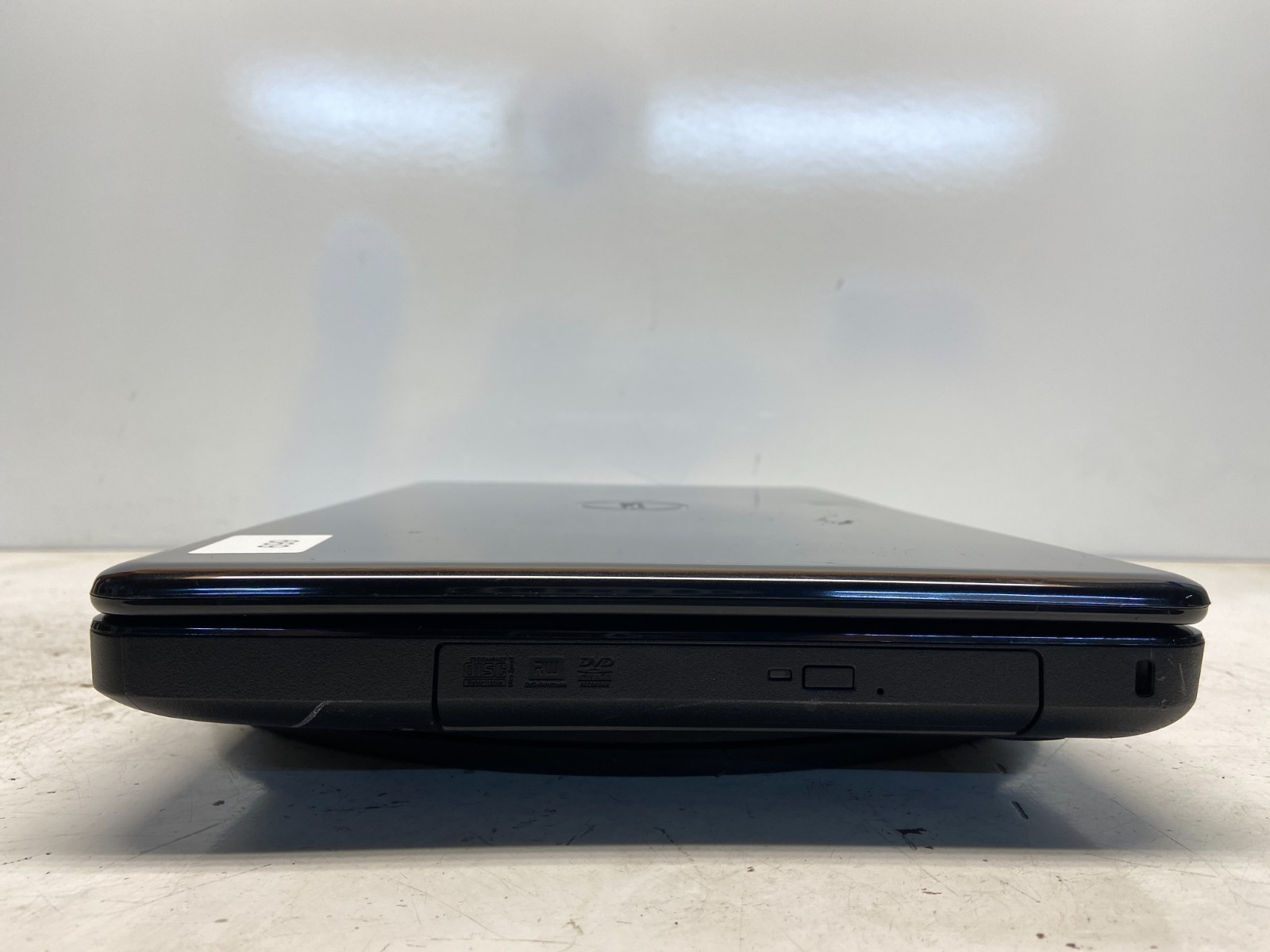 Dell Inspiron M5030 AMD Athlon II P360 Dual-Core 2300MHz 3 GB NO HDD