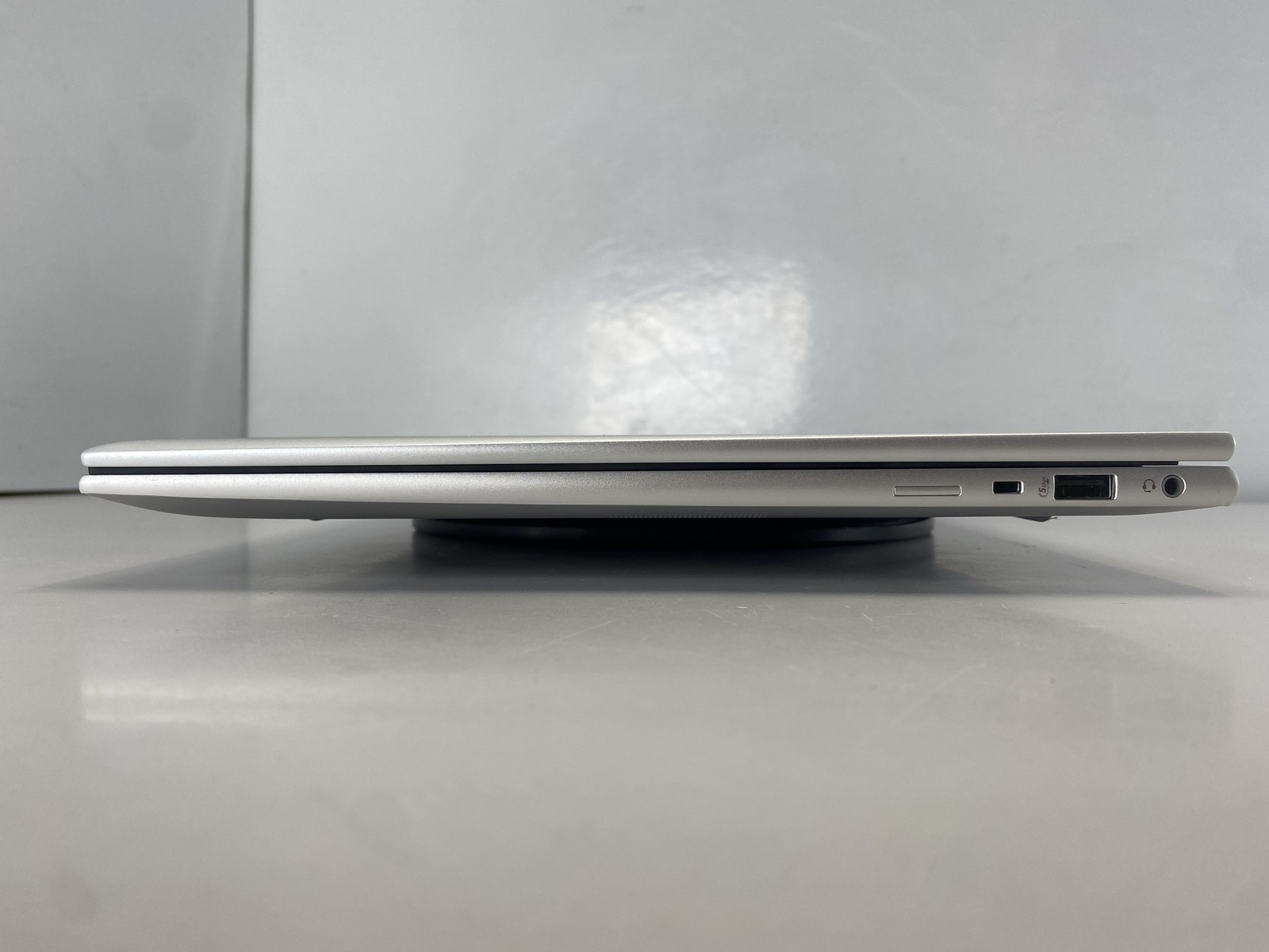 HP Laptop EliteBook 865 16 G11 16″ AMD Ryzen 7 Pro 8840U 512GB – Silver