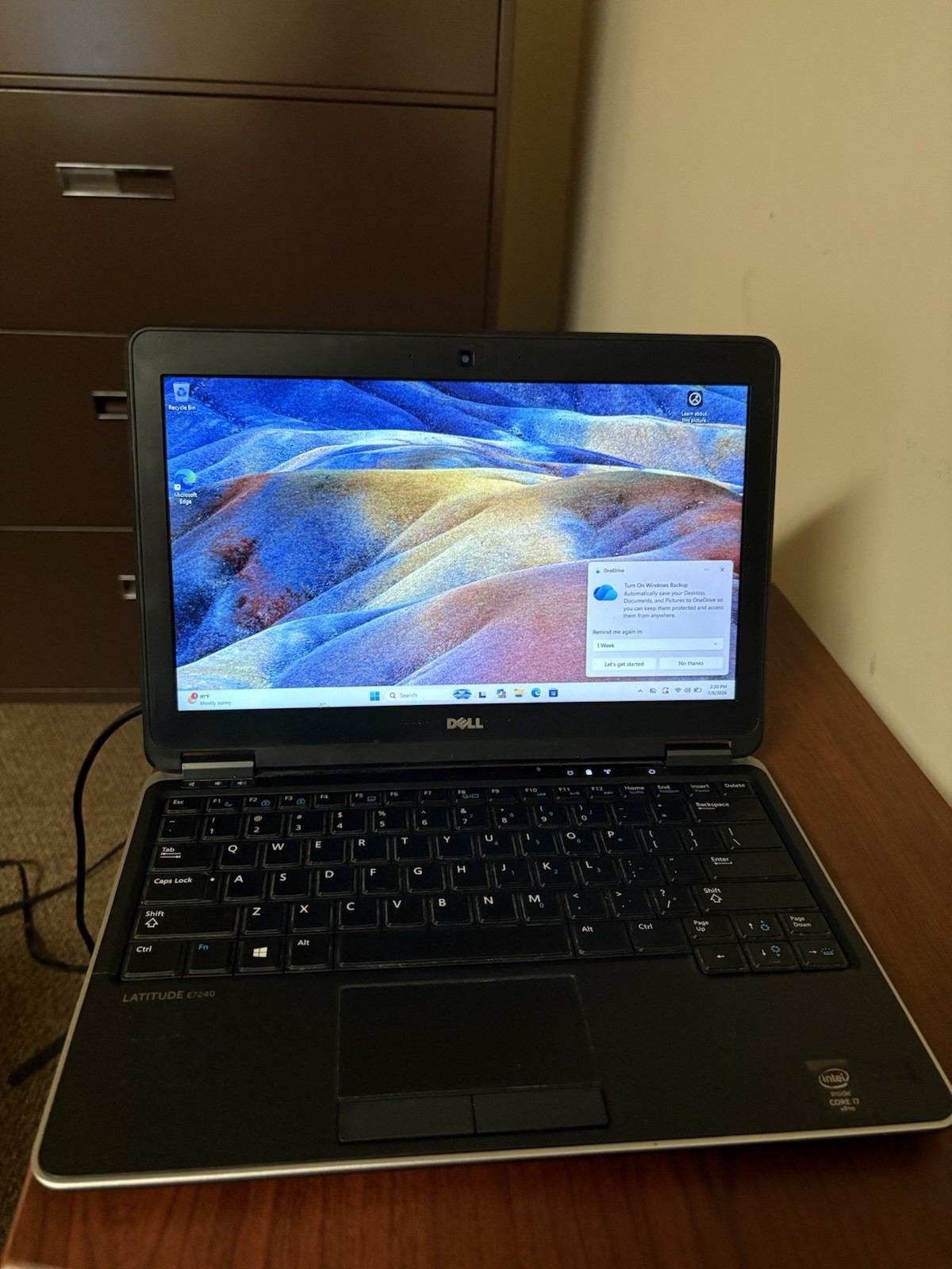 Dell latitude E7240 Core i7 4th gen 2.10 Ghz 12.5” 256 SSD 8 GB RAM Win 11 Pro