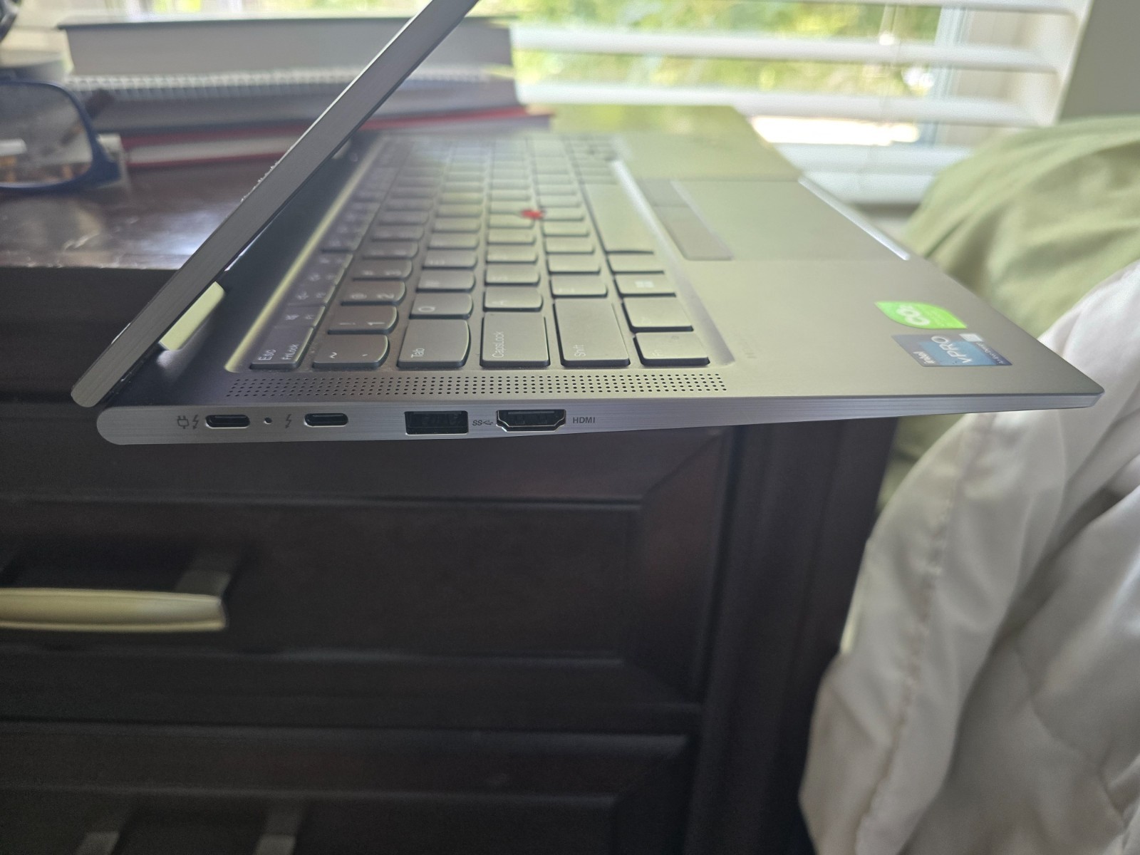 Lenovo ThinkPad X1 Yoga Gen 7 – i5-1235U – 16GB, 256GB, Windows 11 (New Battery)