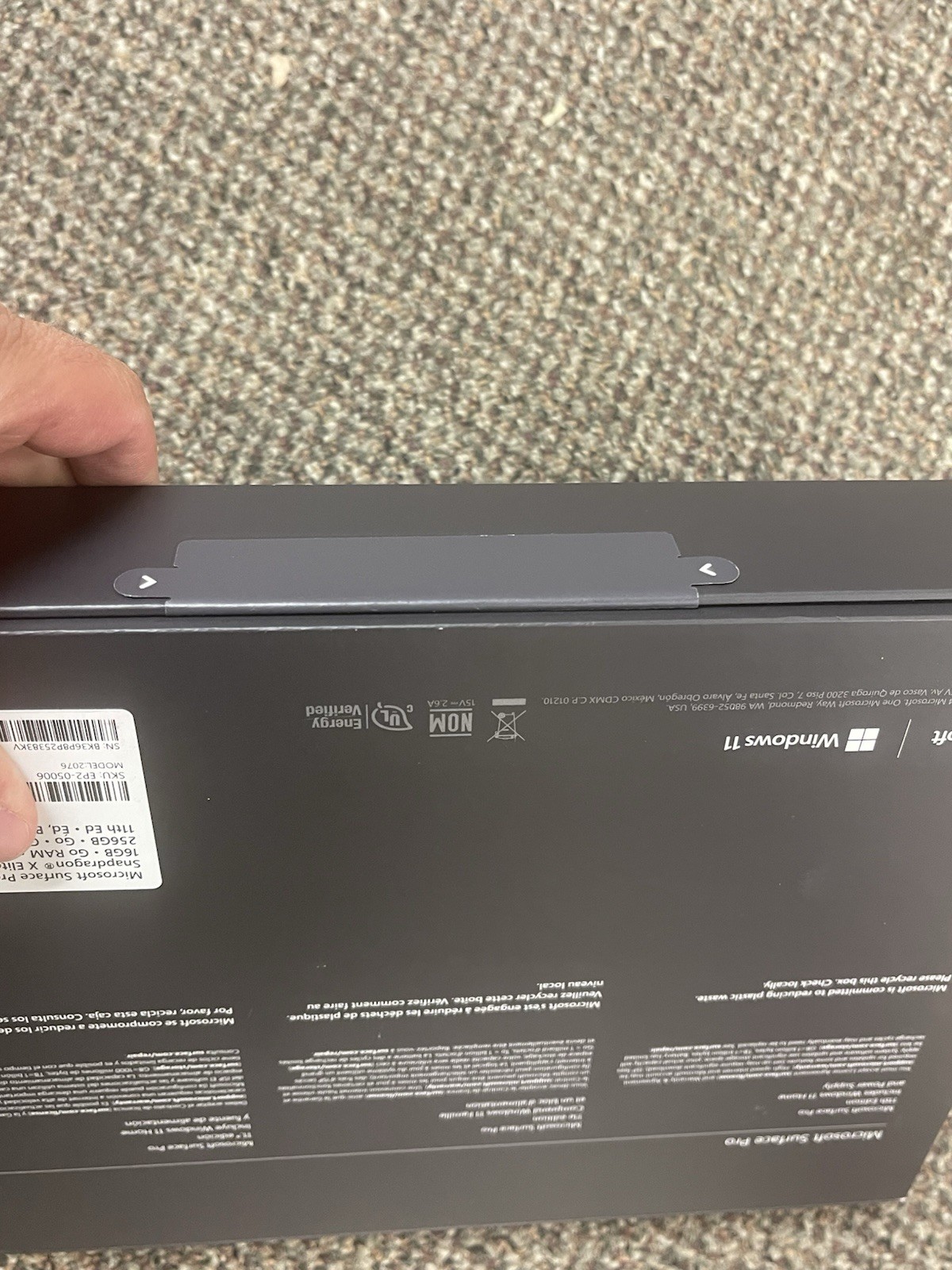 Microsoft Surface Pro 2-in-1 Laptop/Tablet EP2-05006 OLED Snapdragon X Elite 16G