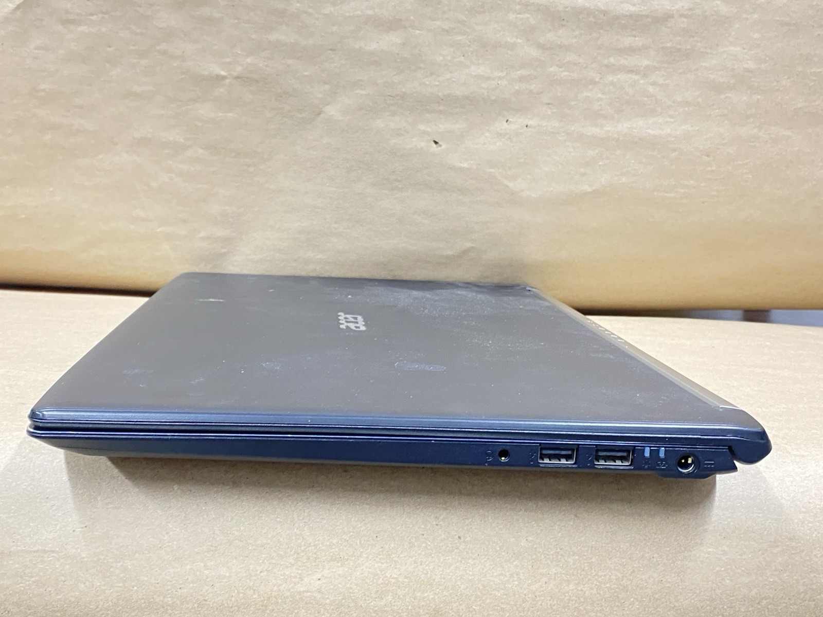 Acer Aspire A515-51 – 15.5″ FHD – i3-7100U – 8GB – 128GB SSD – Win 10 Pro – READ
