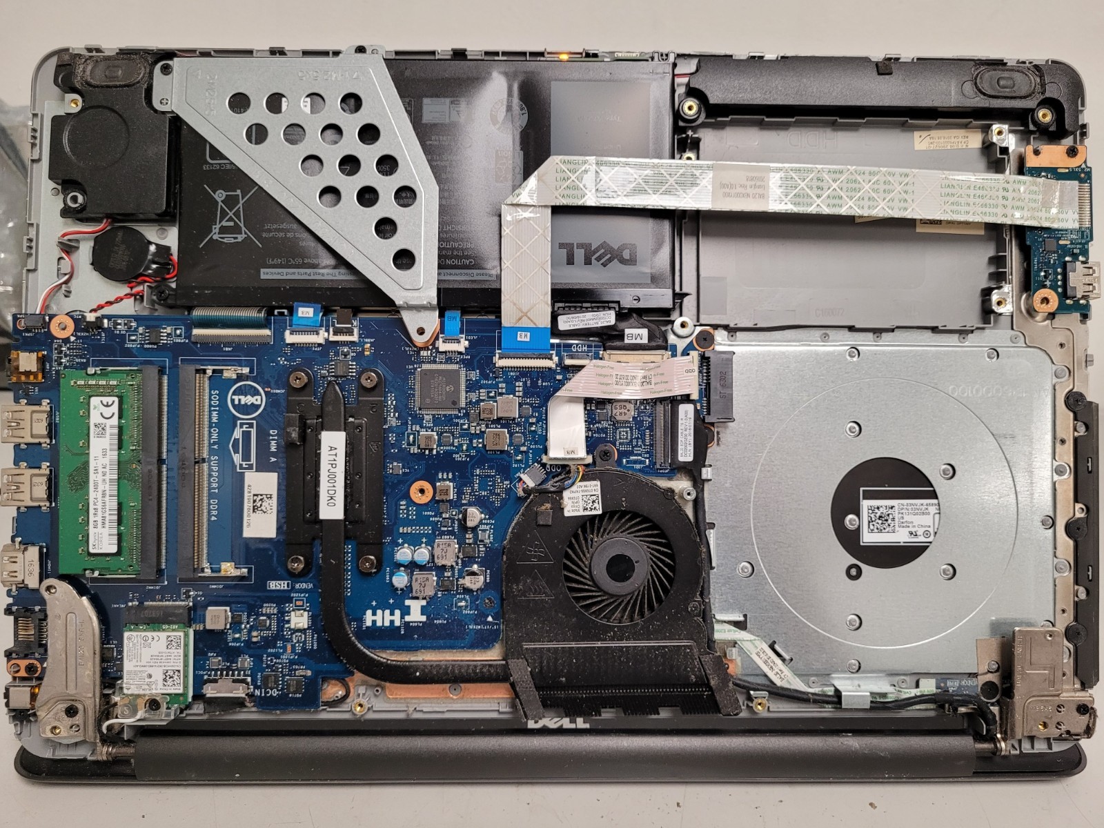 Dell inspiron 5567 15.6″touch i5-7200u 2.5ghz 8gb ram no ssd Parts READ FVKCRC2
