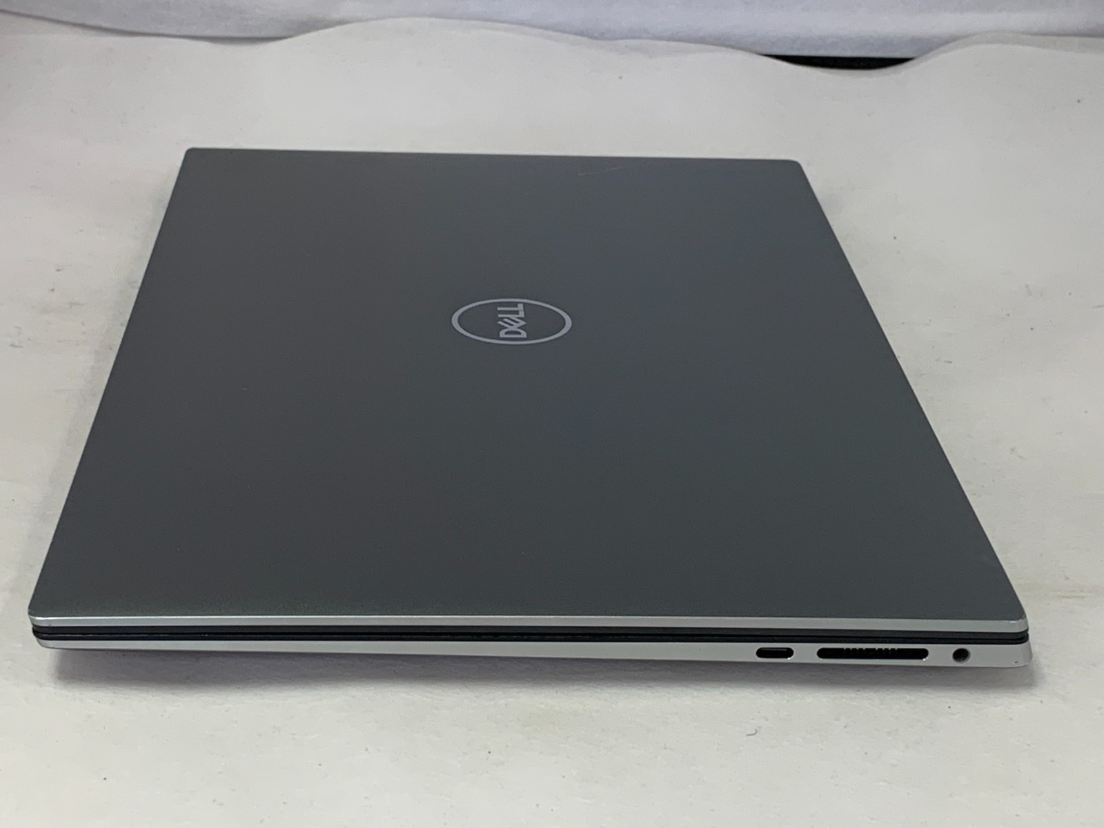 Dell Precision 5560 15.6″ UHD+ Touch i7-11850H 32GB 512GB NVMe NVIDIA T1200