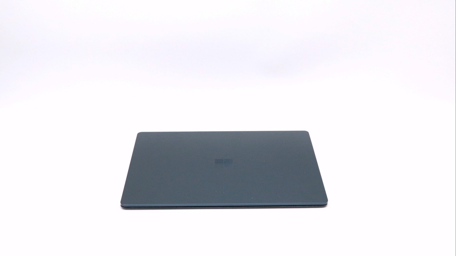 Microsoft Surface Laptop 3 14″ i5-1035g7 16GB 256GB – Very Good