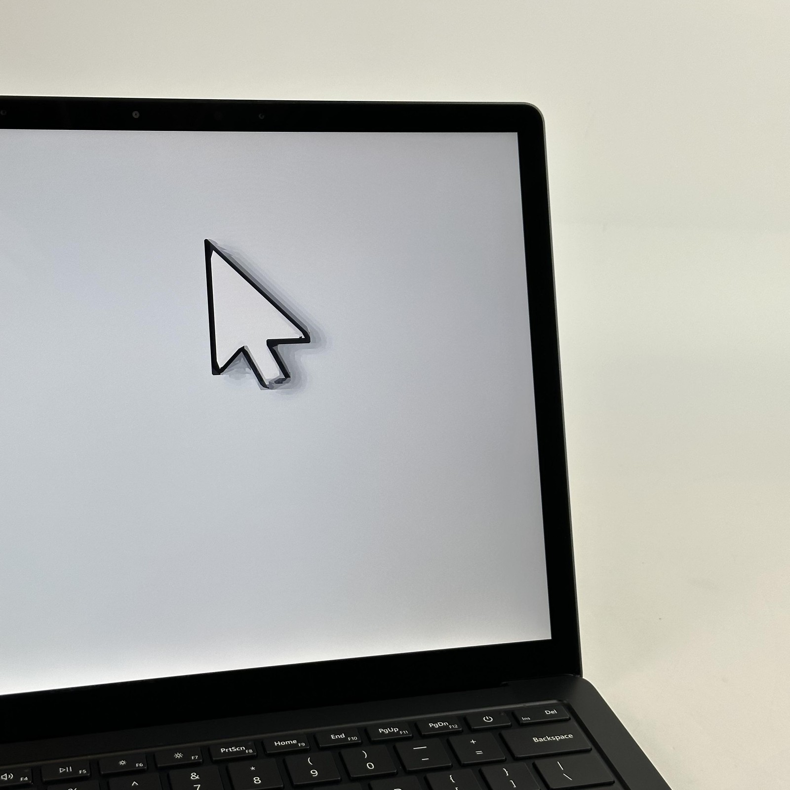 Microsoft Surface Laptop 3 13.5 Black 2K TOUCH i7-1065G7 1.30GHz 16GB 256GB SSD