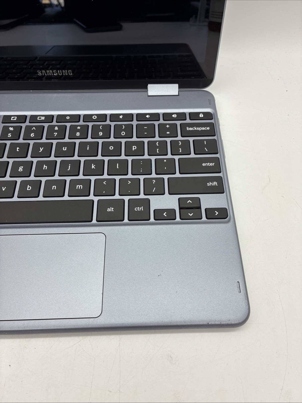 Samsung Chromebook Plus XE521QAB 12.2″ Intel Celeron Touch Screen READ!! (L48)